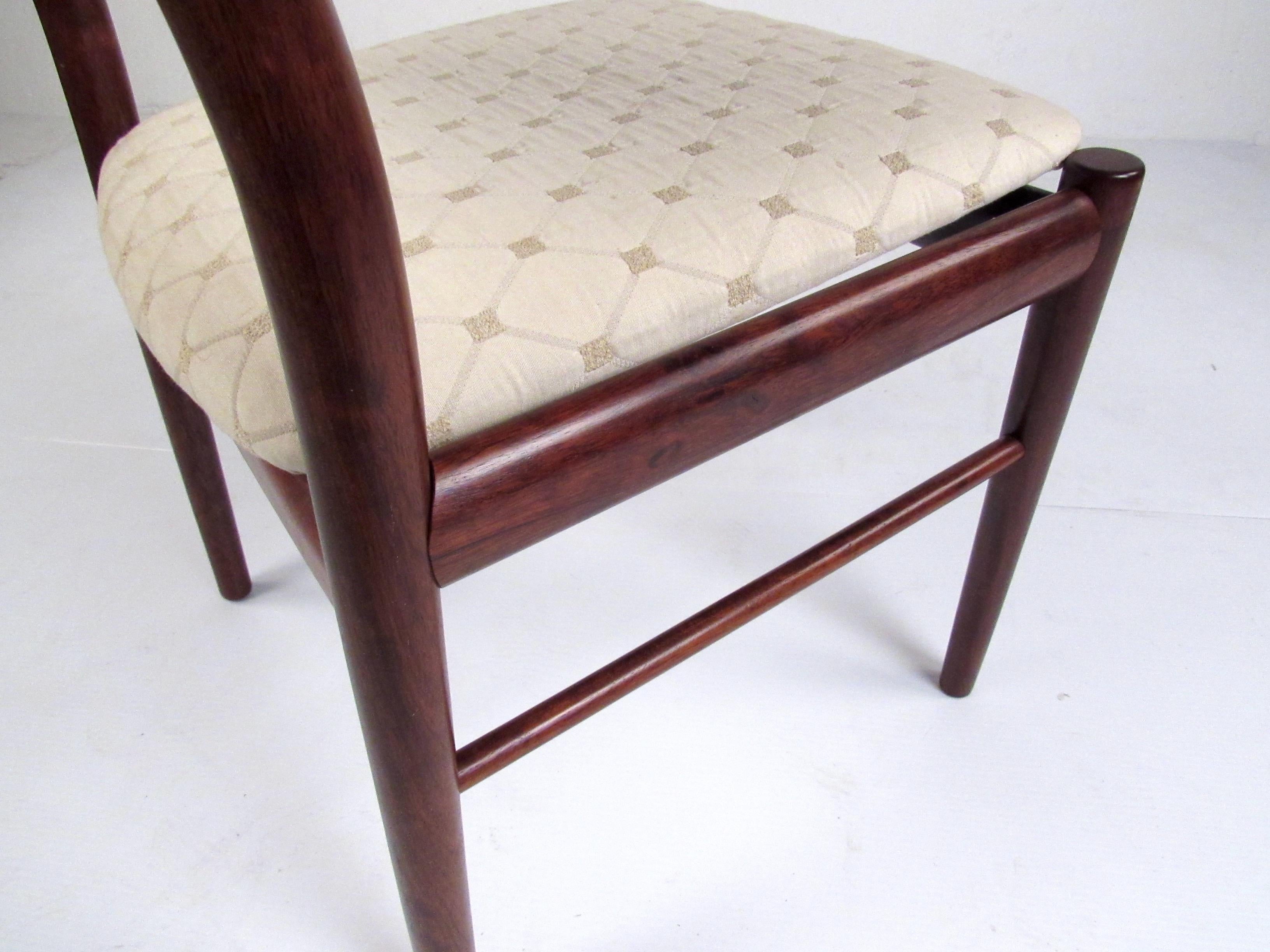 Set of Eight Vintage Danish Rosewood Chairs from Skovby Møbelfabrik im Angebot 9