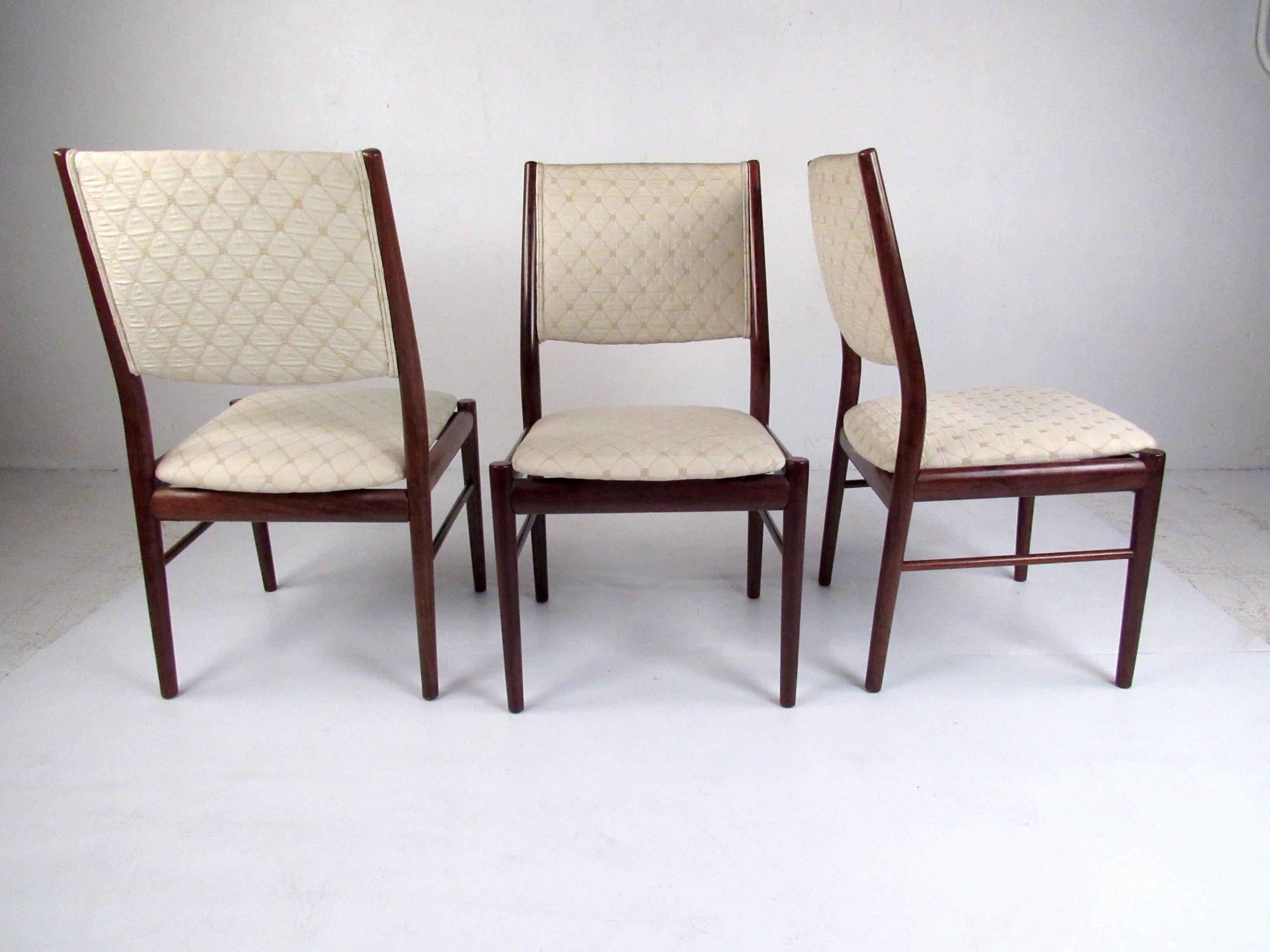 Set of Eight Vintage Danish Rosewood Chairs from Skovby Møbelfabrik im Zustand „Gut“ im Angebot in Brooklyn, NY