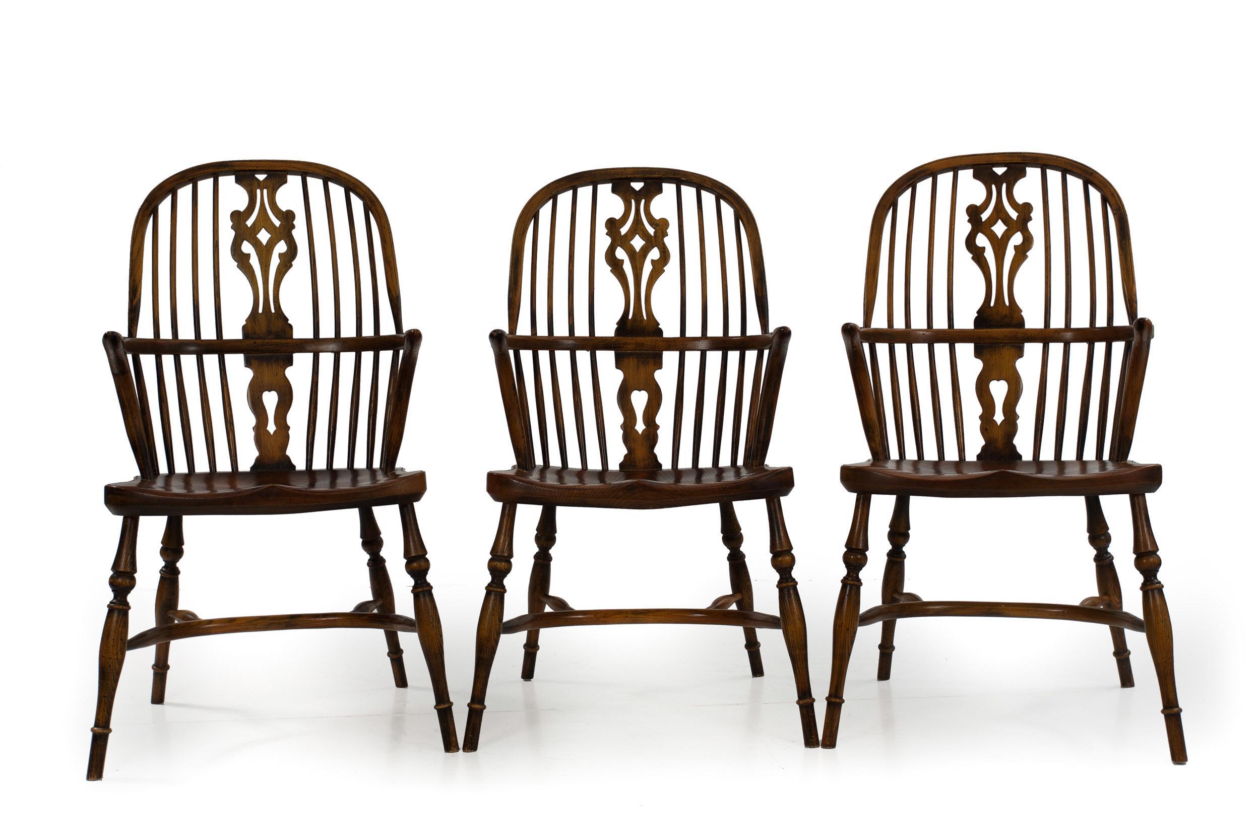 Set of Eight Vintage English Windsor Style Dining Arm Chairs, 20th Century 7