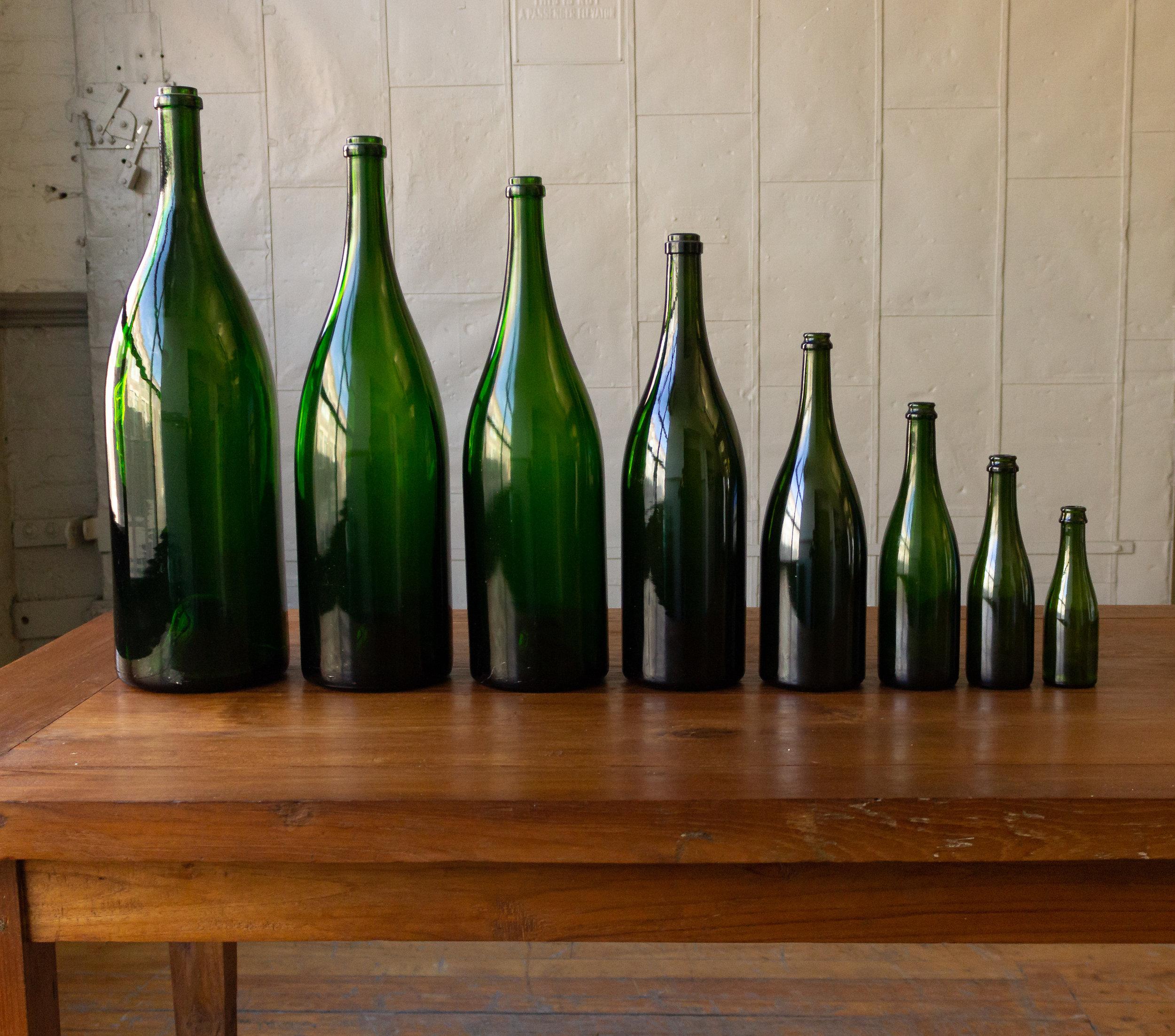 Set of Eight Vintage French Champagne Bottles In Good Condition For Sale In Buchanan, NY