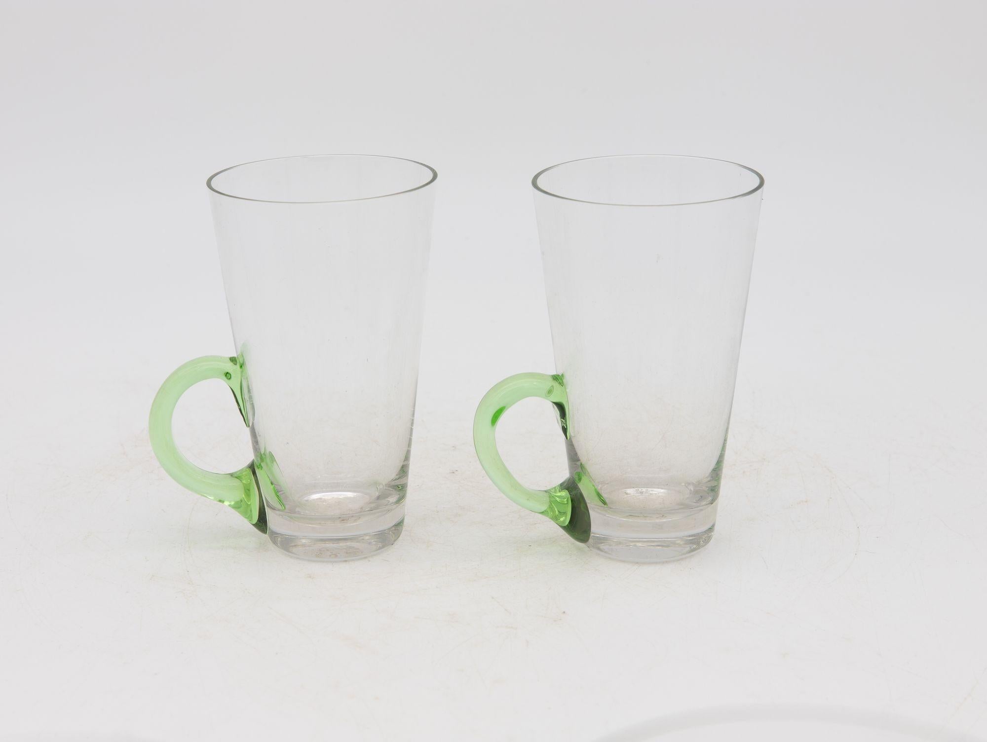 Verre Ensemble de huit verres vintage Hot Toddy avec poignées colorées en vente