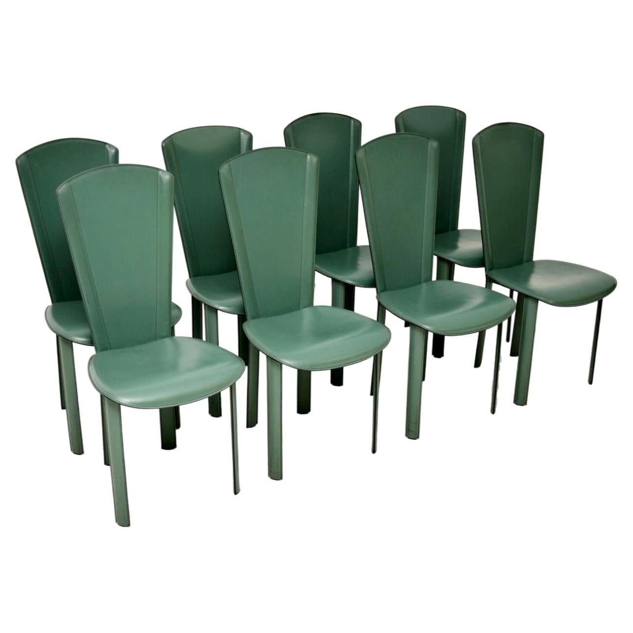 Ensemble de huit chaises de salle à manger italiennes vintage en cuir par Quia en vente