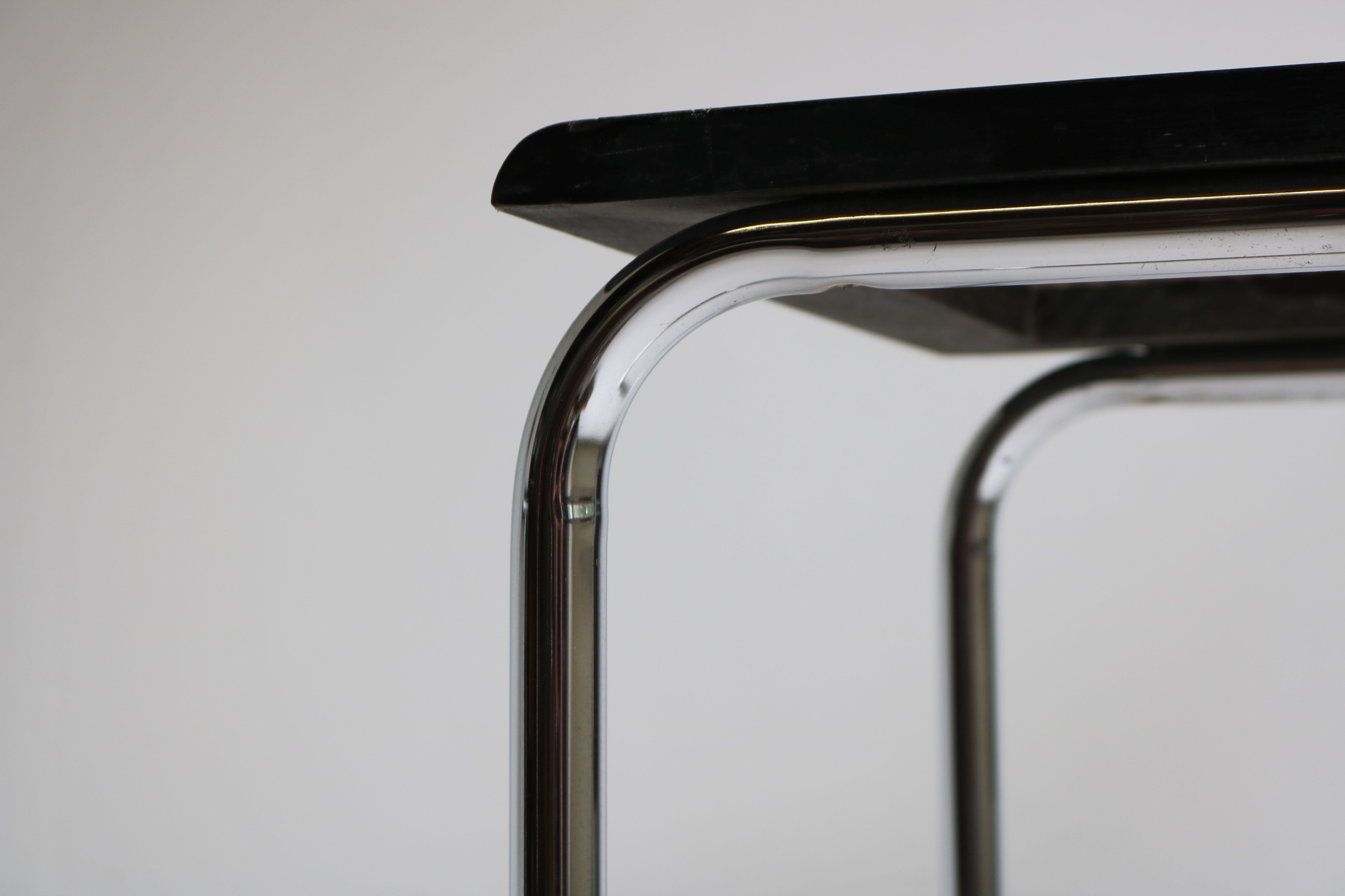 Set of eight Vintage Marcel Breuer B32 “Cesca” Design Chairs Italy Chrome Black In Good Condition In Ijzendijke, NL