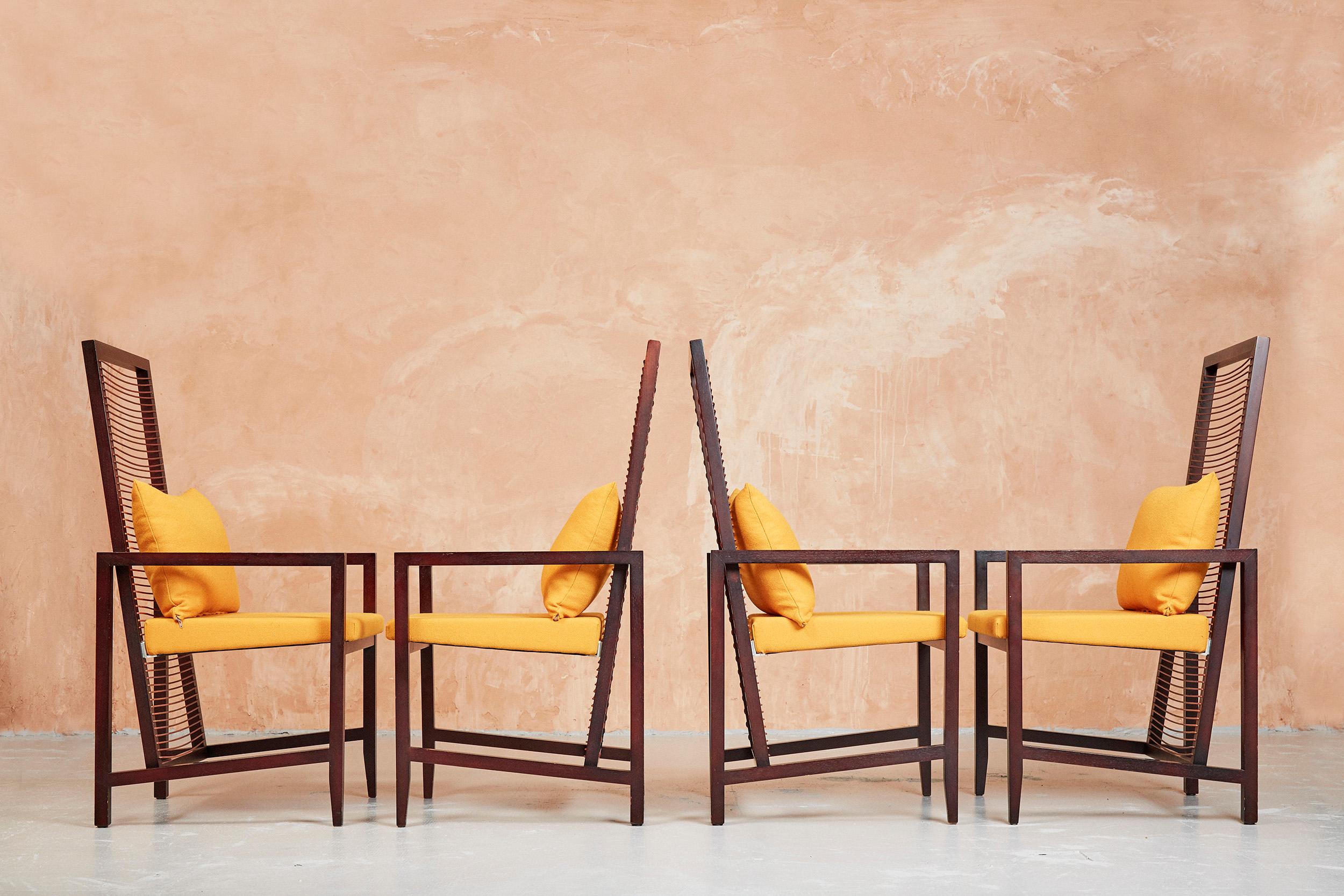 Modern Set of Eight Walnut Astoria Dining Chairs by Bizzozzero for Pierantonio Bonacina