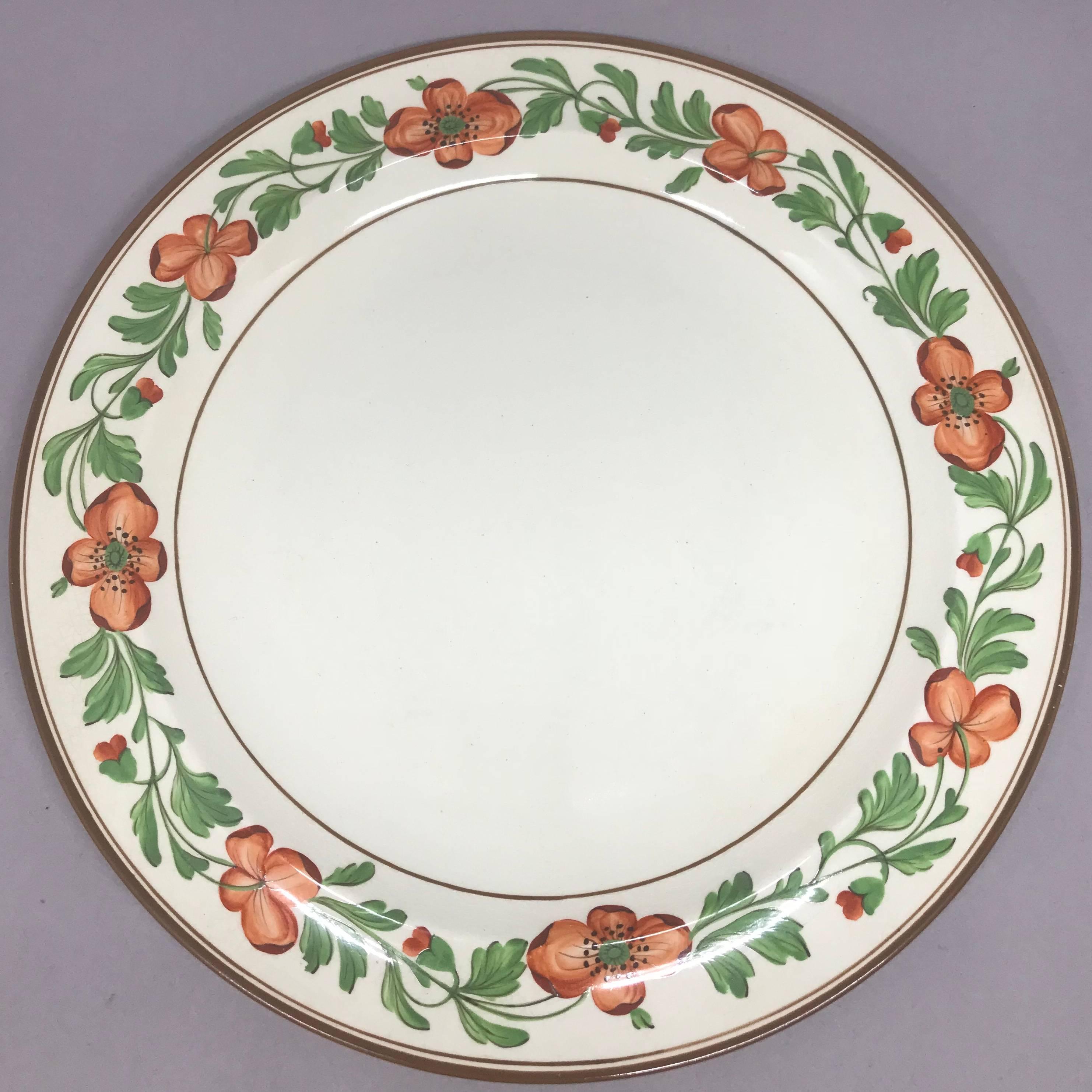 Creamware Ensemble de huit assiettes en faïence Wedgwood de couleur crème en vente