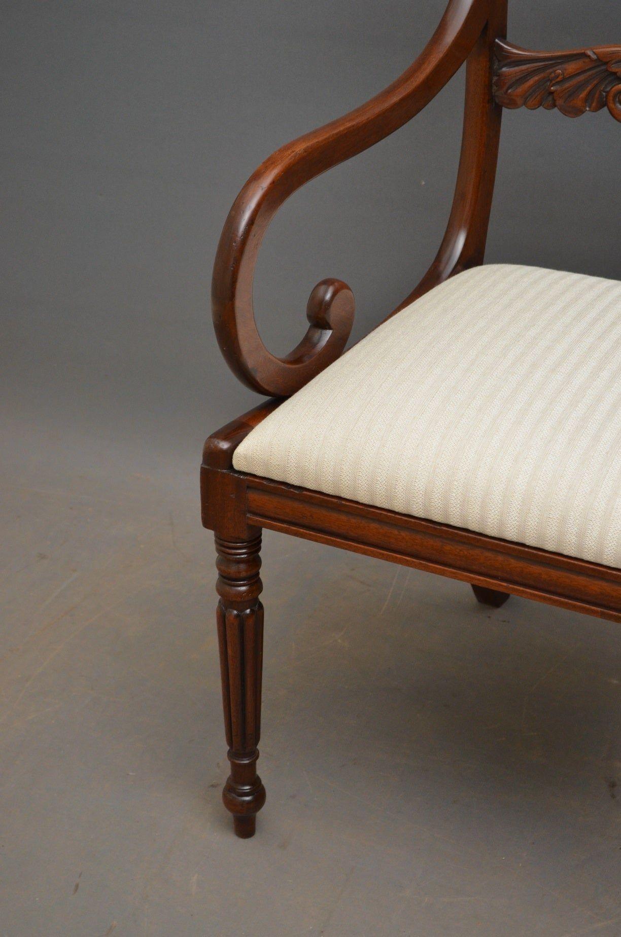 Set of Eight William iv Dining Mahogany Dining Chairs, circa 1830 For Sale 1