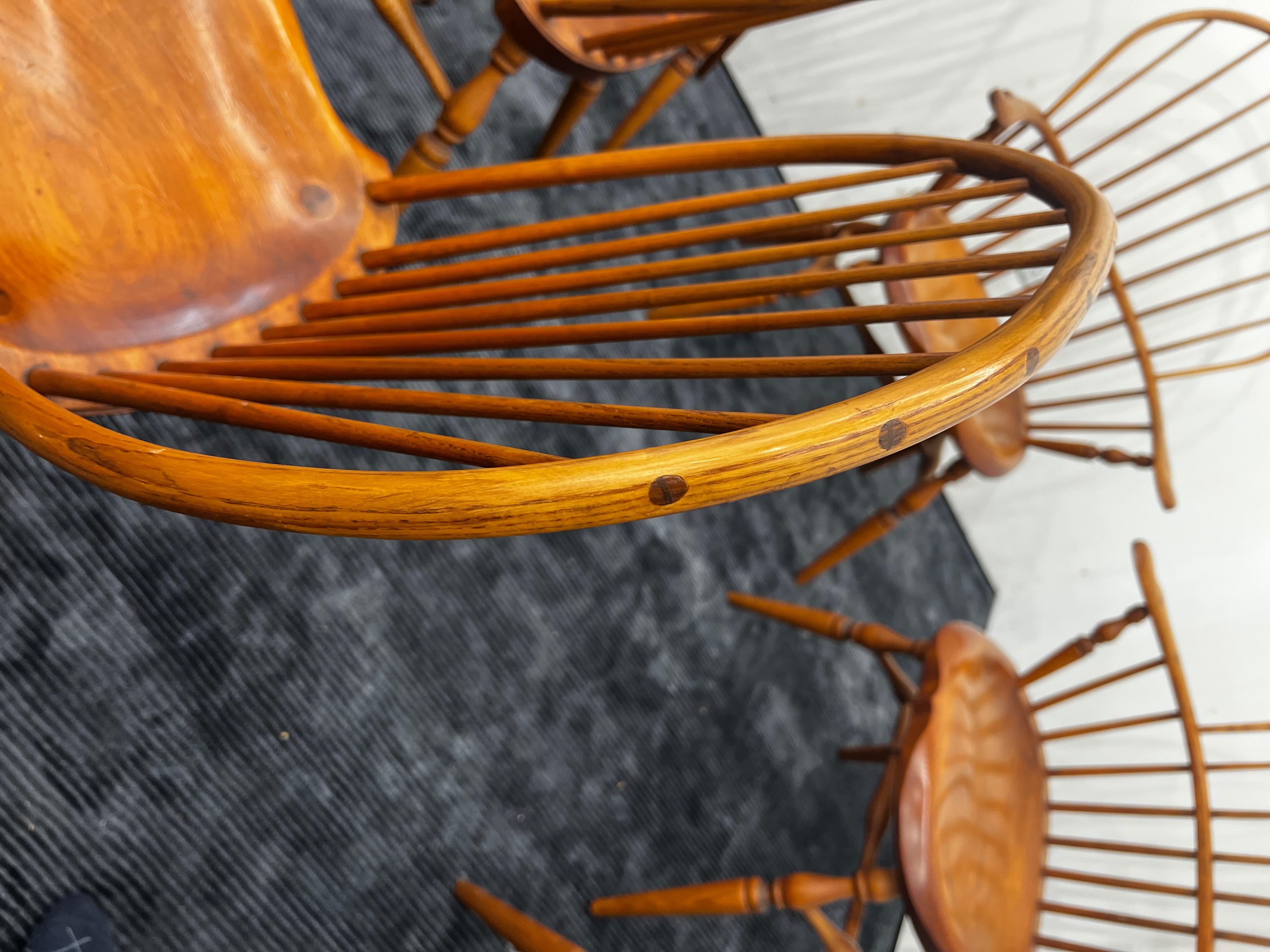 Set of Eight Windsor Chairs by James Brown of Lincolnville, Maine In Good Condition In Los Angeles, CA