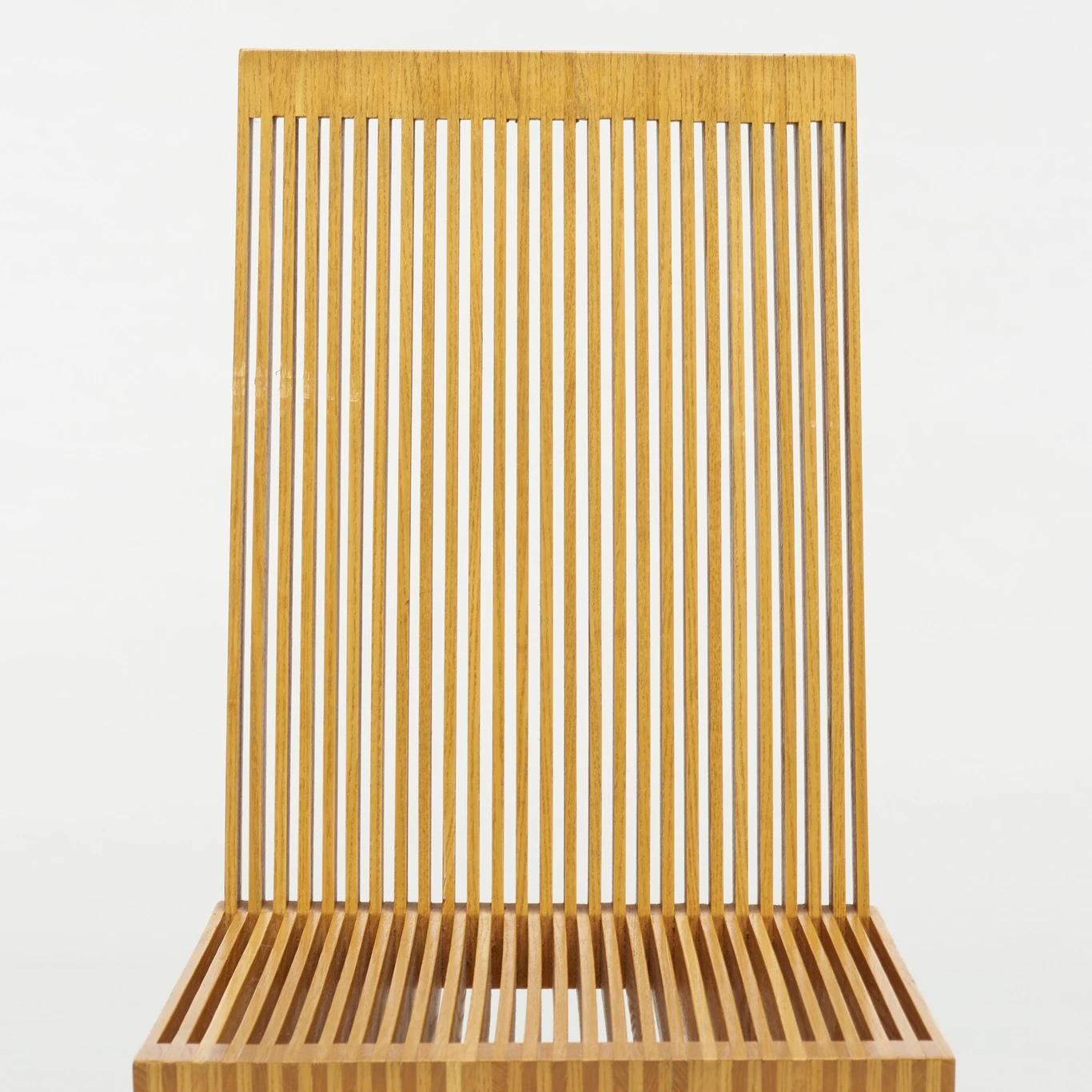 Moderne Ensemble de huit chaises de salle à manger en bois par Alwy Visschedyk en vente