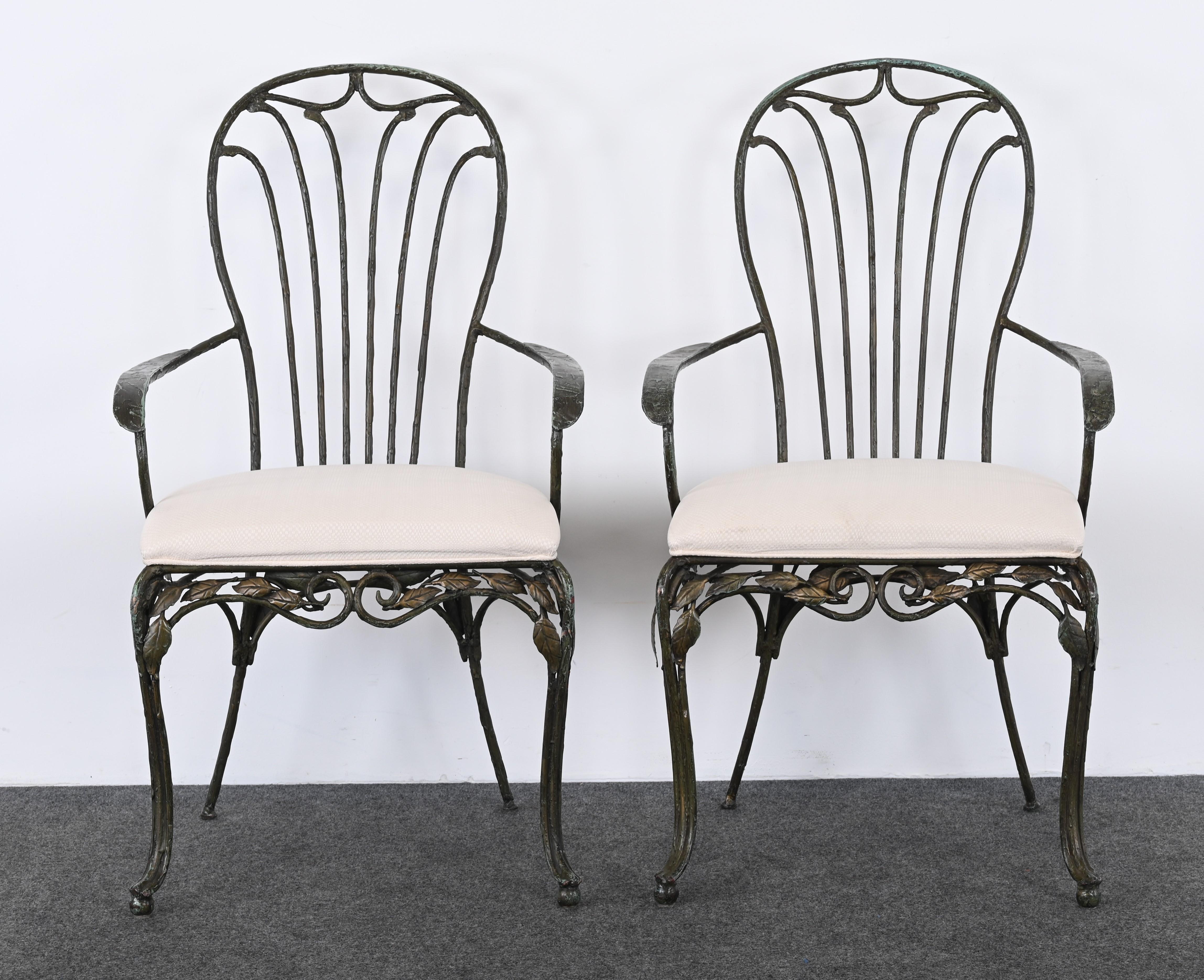 Set of Eight Wrought Iron Garden Chairs in the Manner of Salterini, 1980s In Good Condition In Hamburg, PA