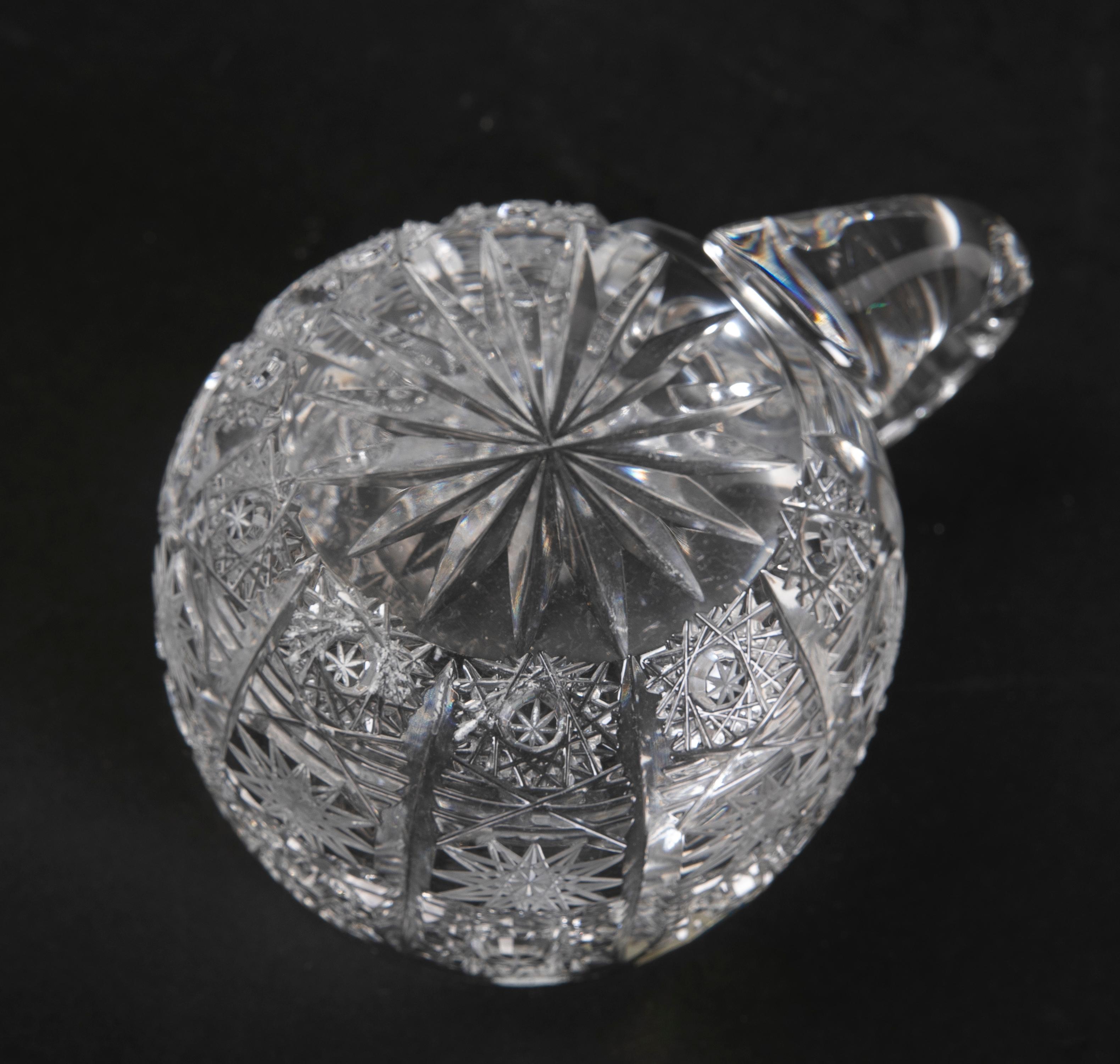 Set von elf kleinen handgeschliffenen böhmischen Kristallgläsern  im Angebot 8