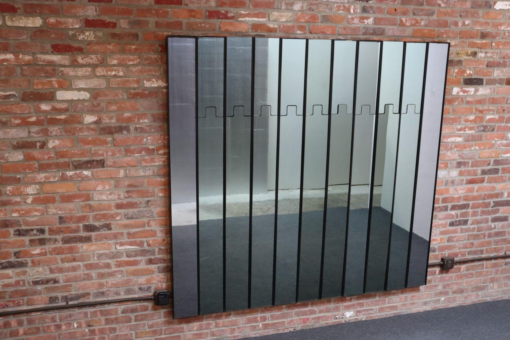 Conjunto de once percheros/espejos modulares 
