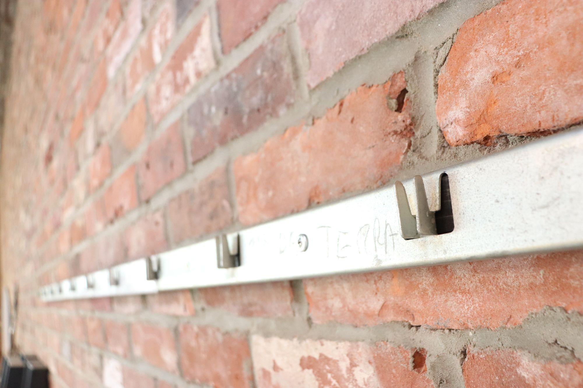 Conjunto de once espejos de pared / percheros vintage 