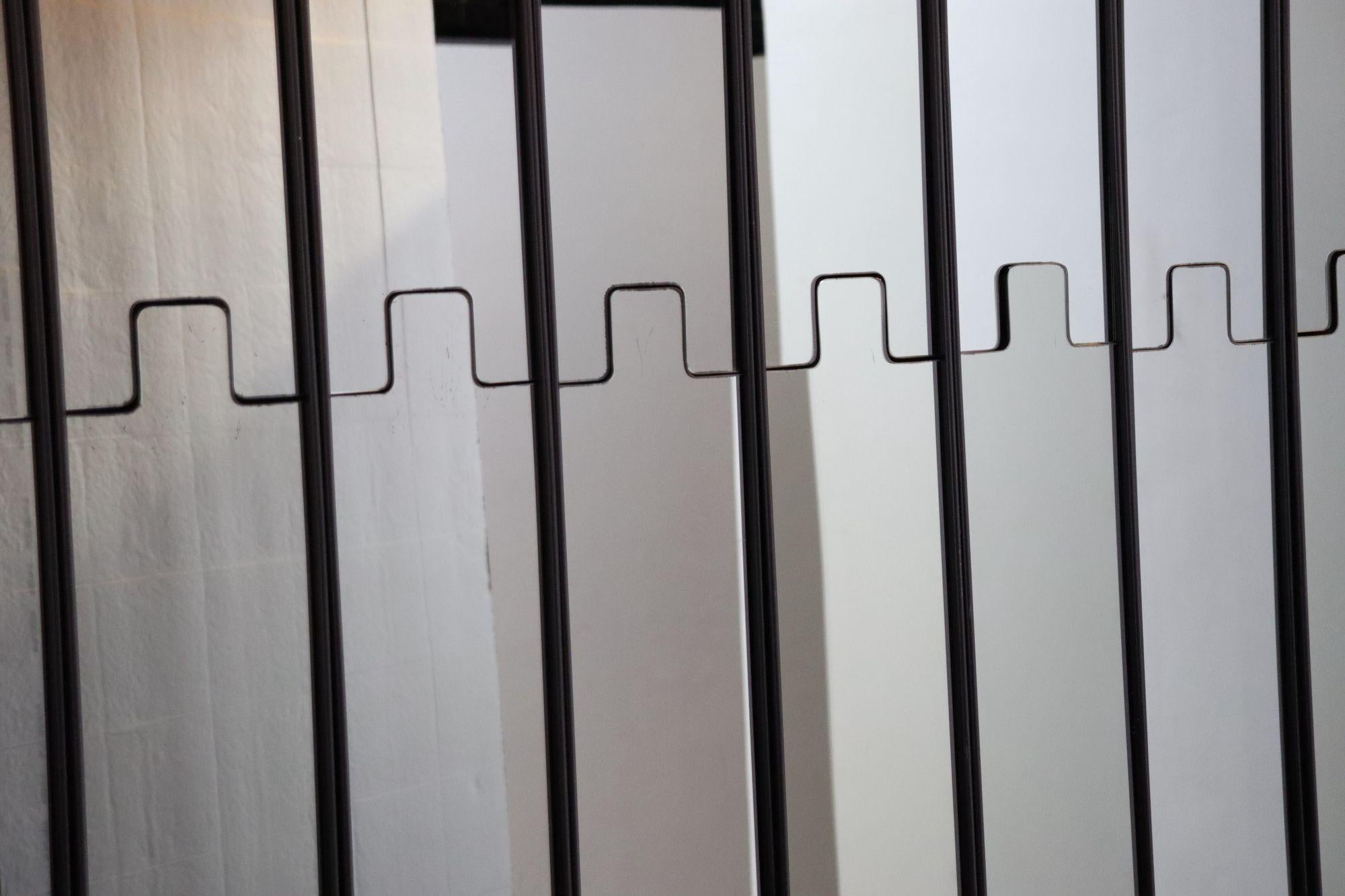 Conjunto de once espejos de pared / percheros vintage 