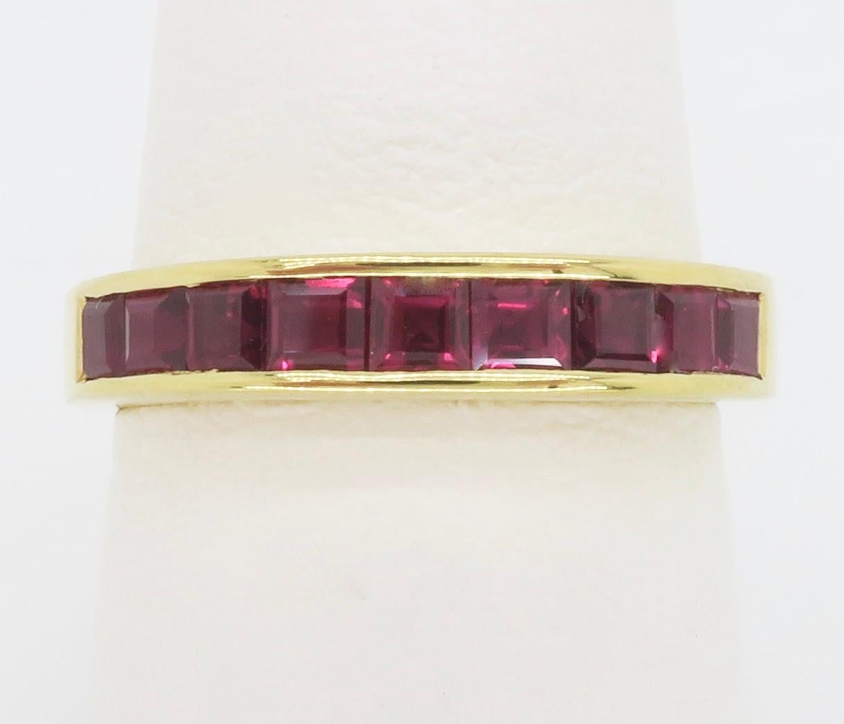 Set of Emerald, Ruby, Sapphire Bands Made in 18k Yellow Gold For Sale 2
