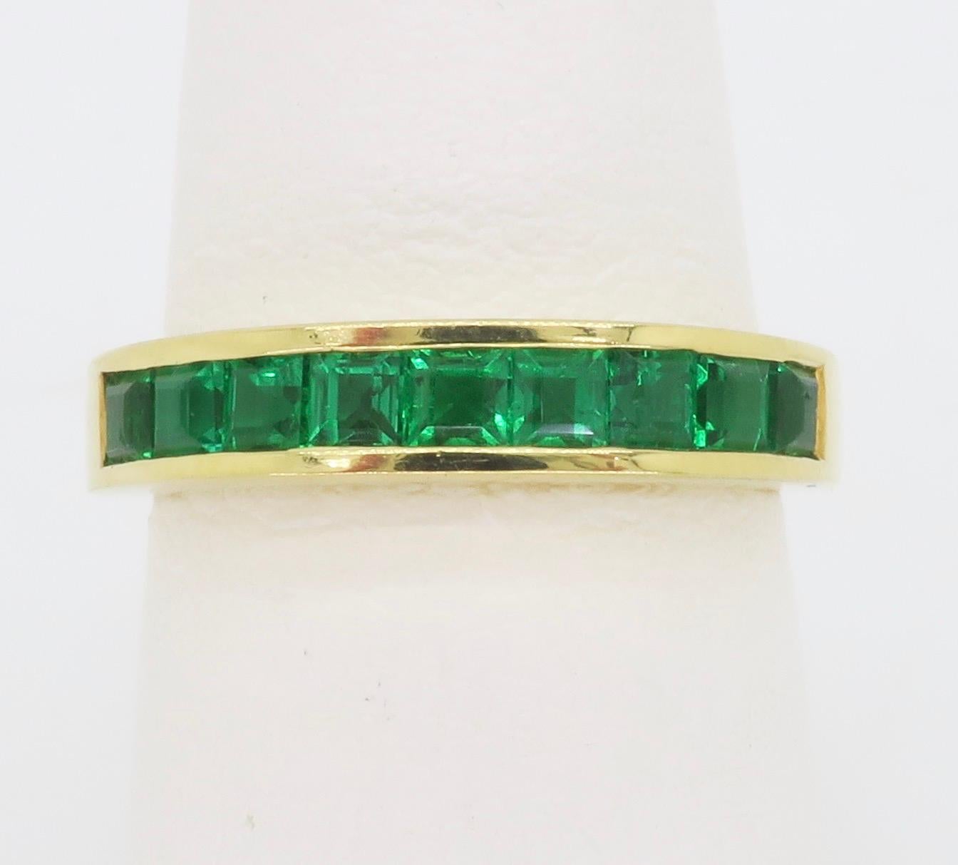 Set of Emerald, Ruby, Sapphire Bands Made in 18k Yellow Gold For Sale 4