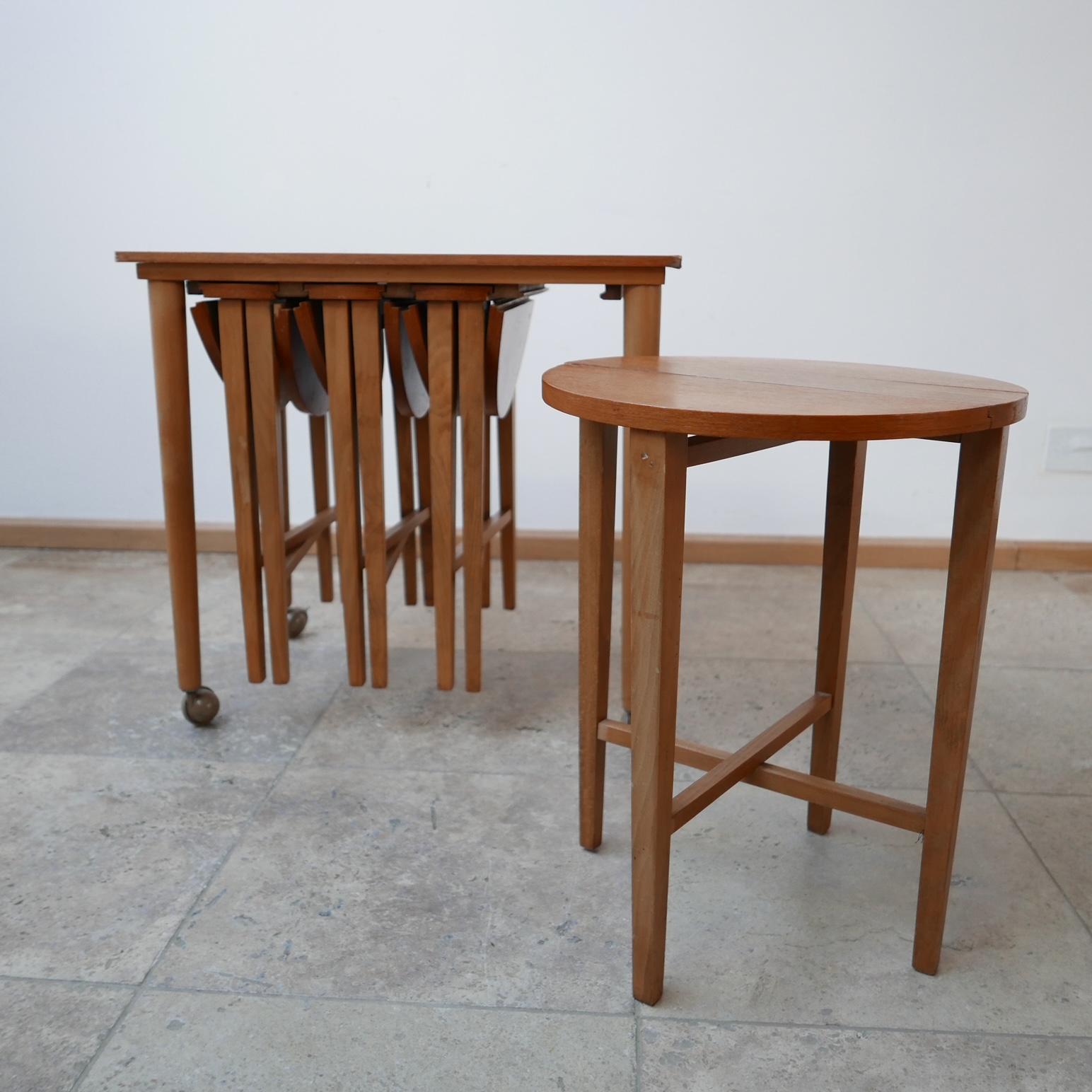 Mid-20th Century Set of English Mid-Century Nesting Coffee or Side Tables For Sale