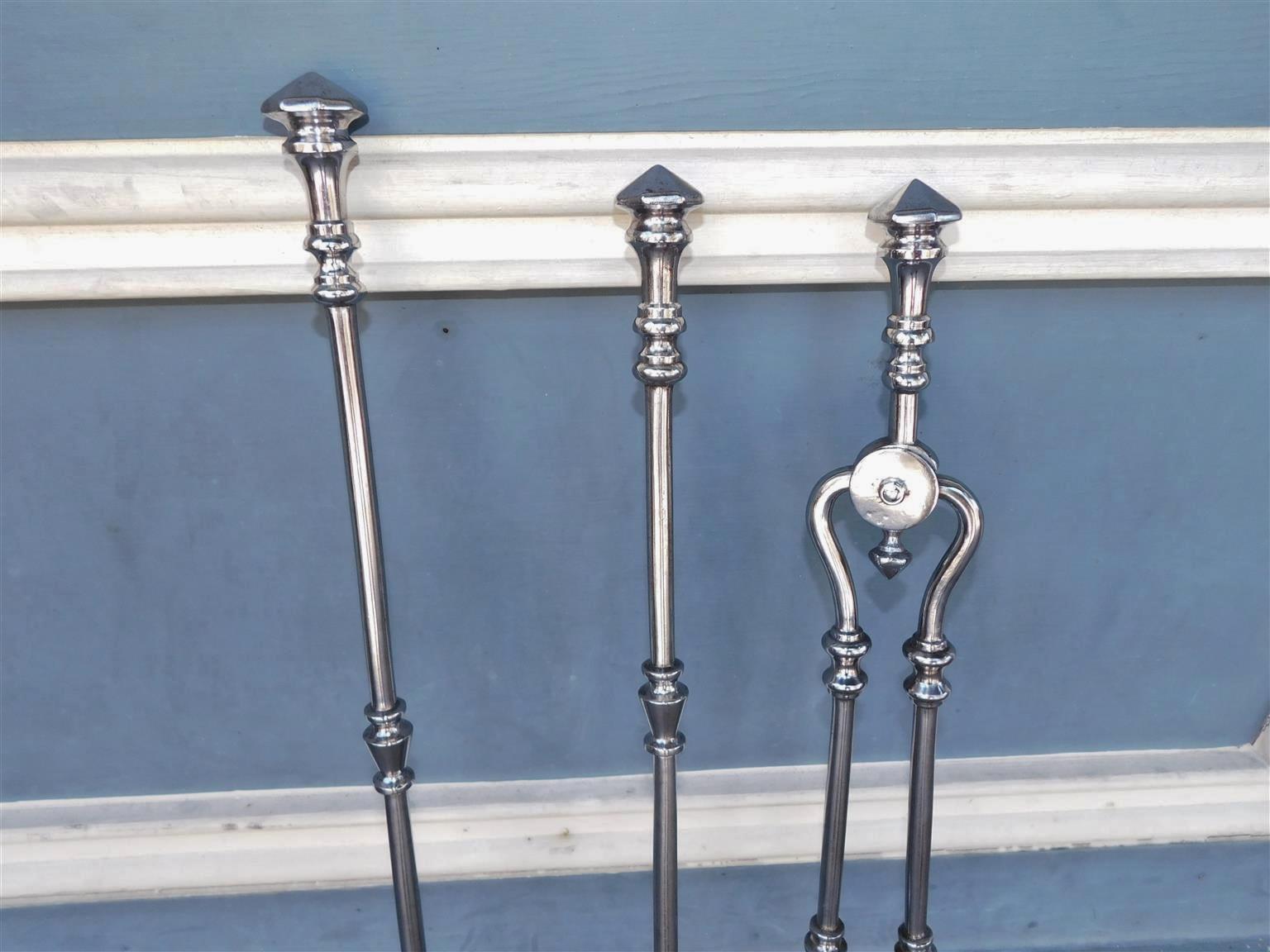 Set of English Urn Finial and Pierced Polished Steel Fire Tools, Circa 1780 In Excellent Condition For Sale In Hollywood, SC