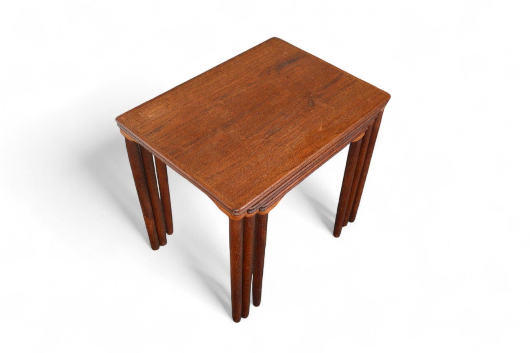 Set of e.w. Bach Danish Modern Nesting Tables in Teak For Sale 1