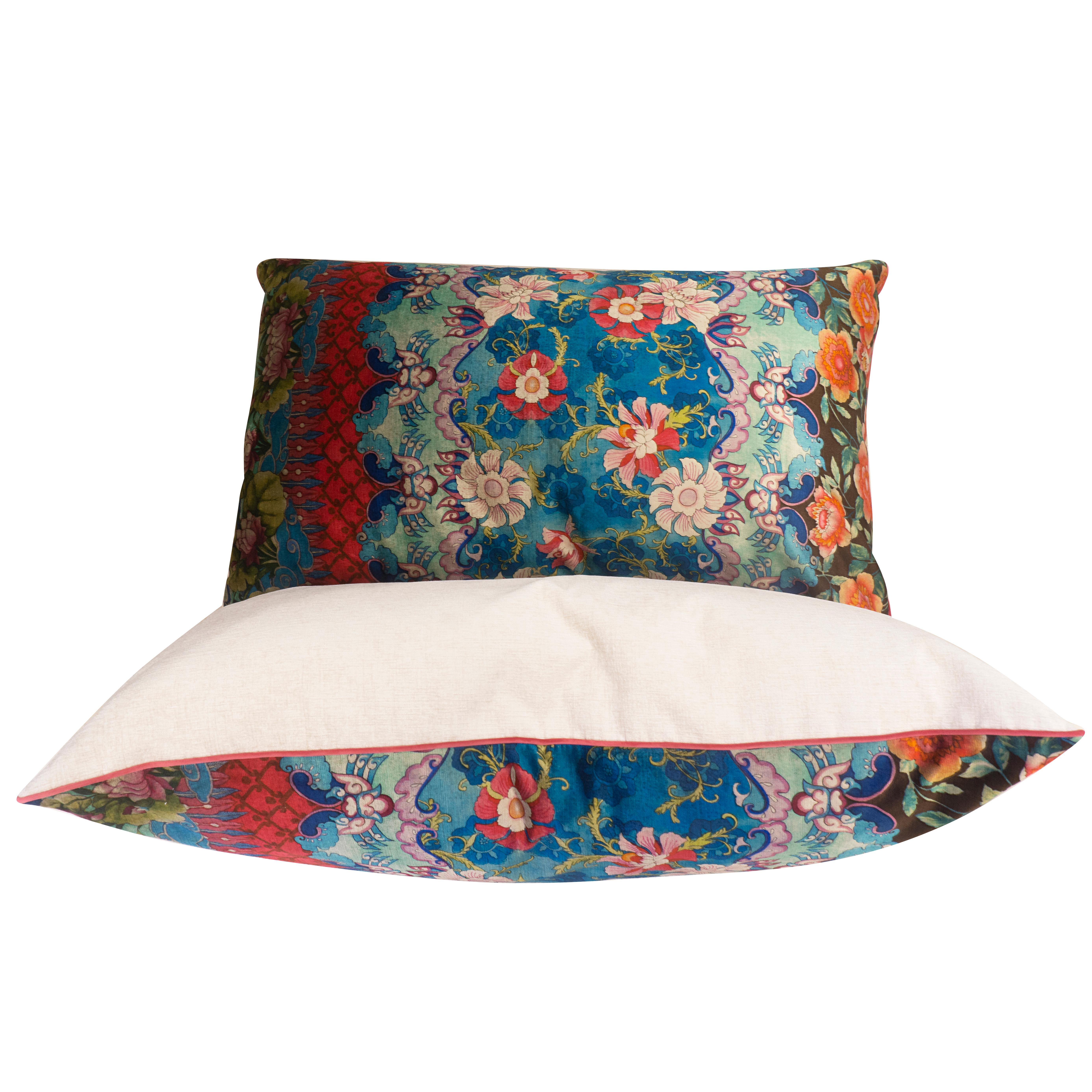 Set of Extra Large Throw Pillows with Velvet Mediterranean Pattern For