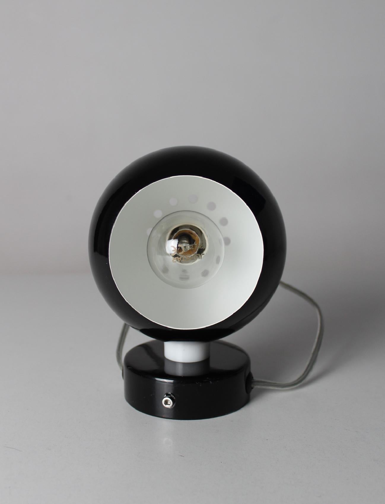 Set of eyeball space age bedside table lamps form the 80's 3