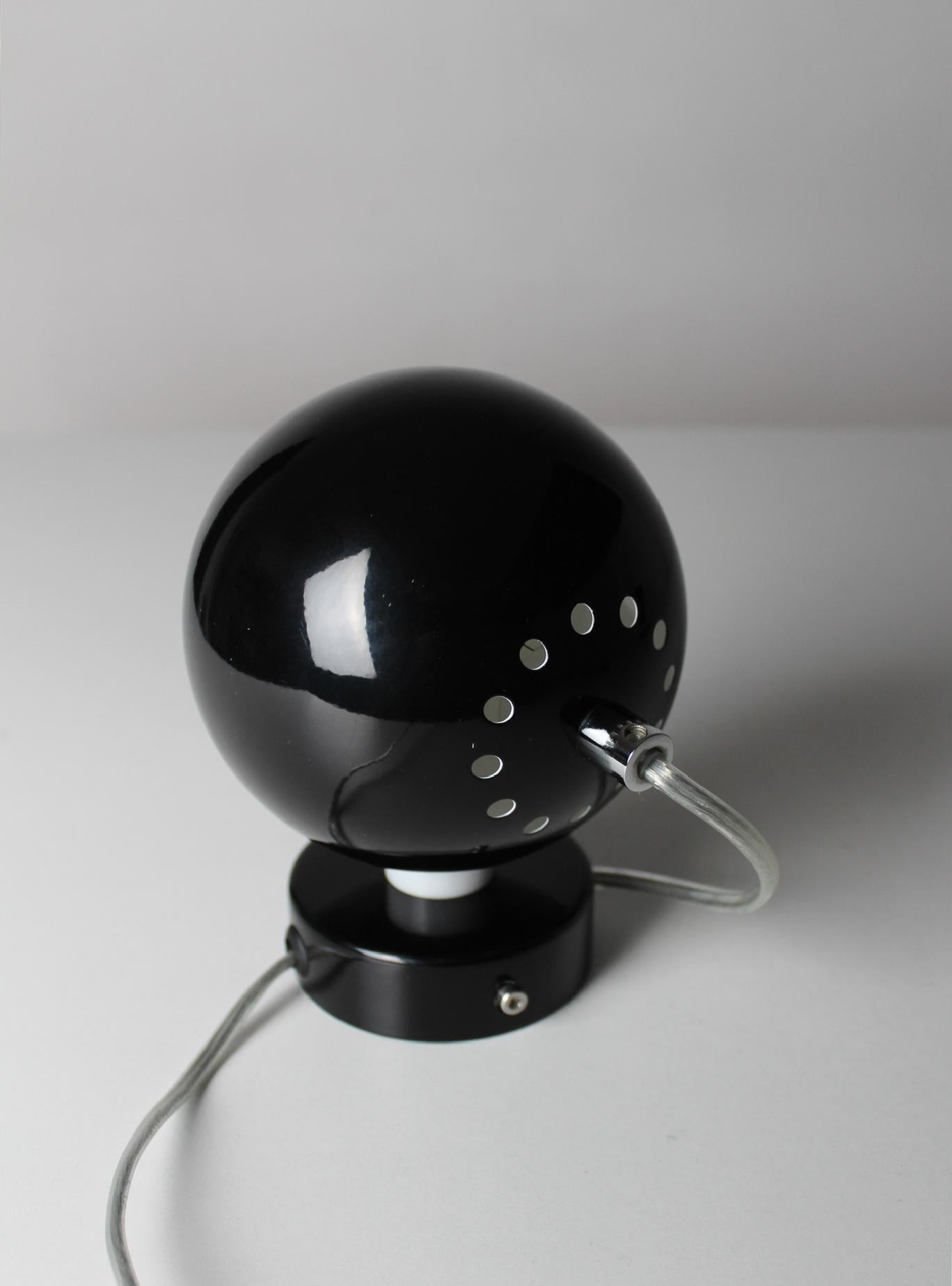 Set of eyeball space age bedside table lamps form the 80's 4