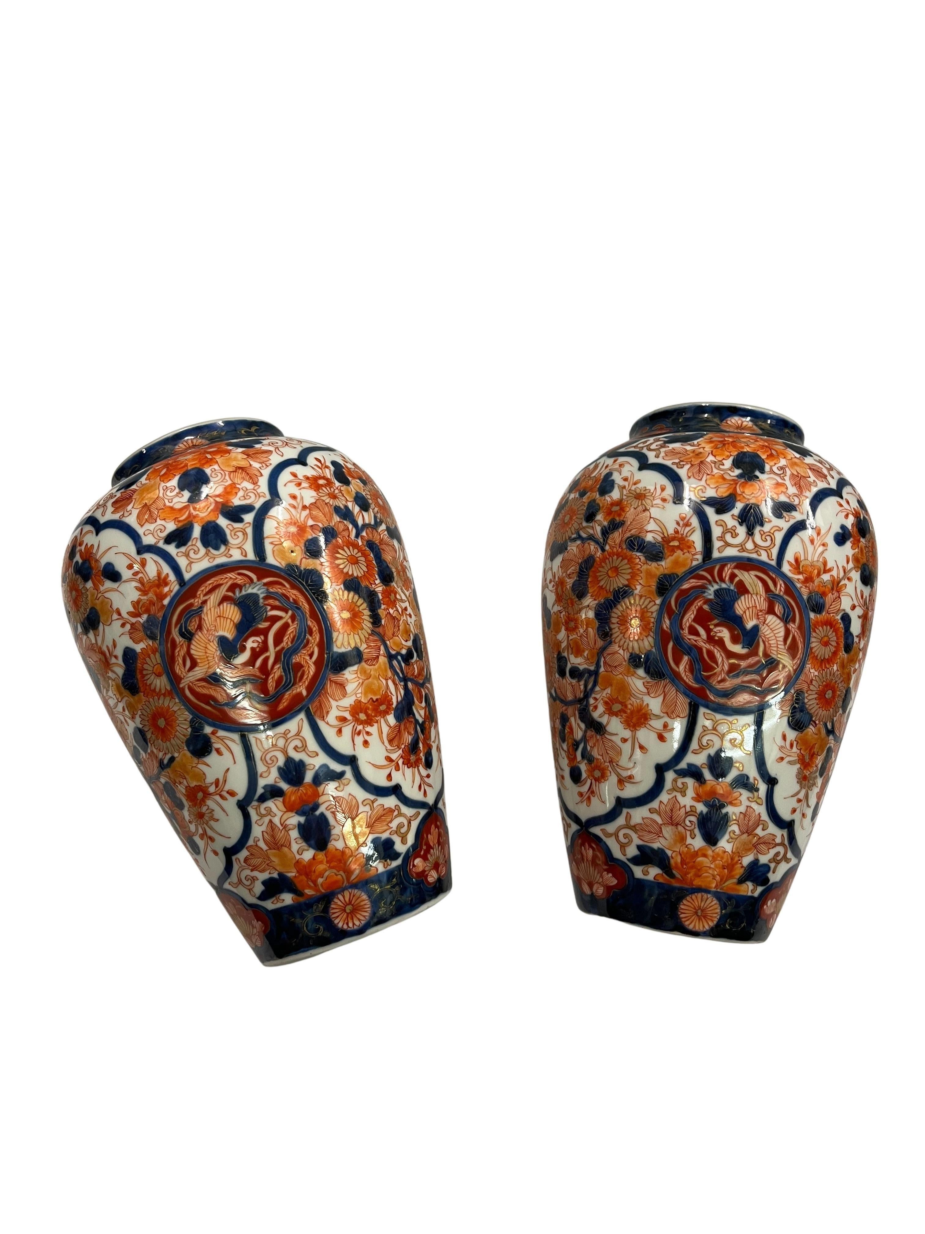 19th Century Set of famous Imari vases, phoenix flower design, late 19th century Meiji, Japan For Sale