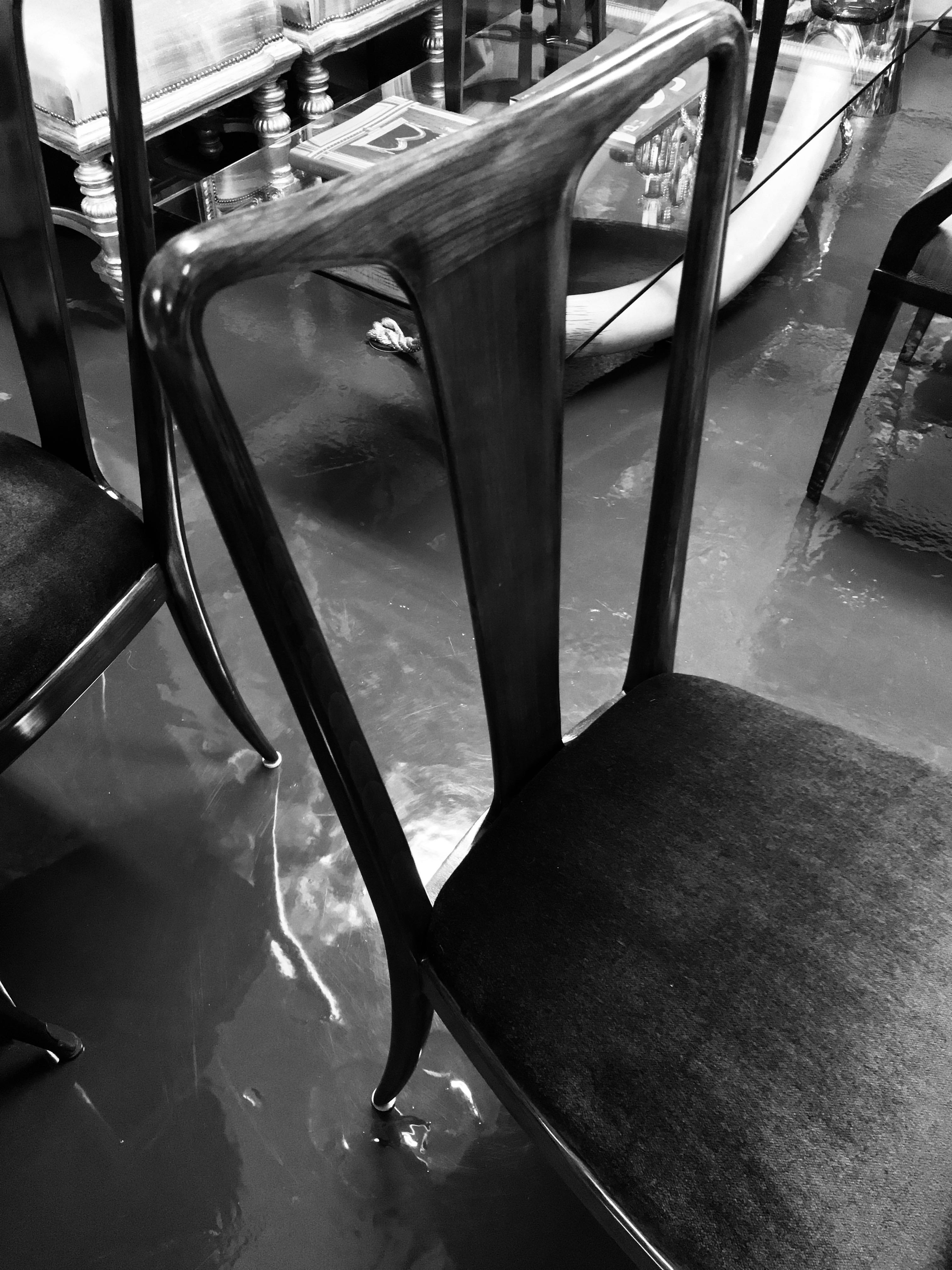 Set of Fine Dining Chairs in the Style of Guglielmo Ulrich In Excellent Condition In Kent, Dover