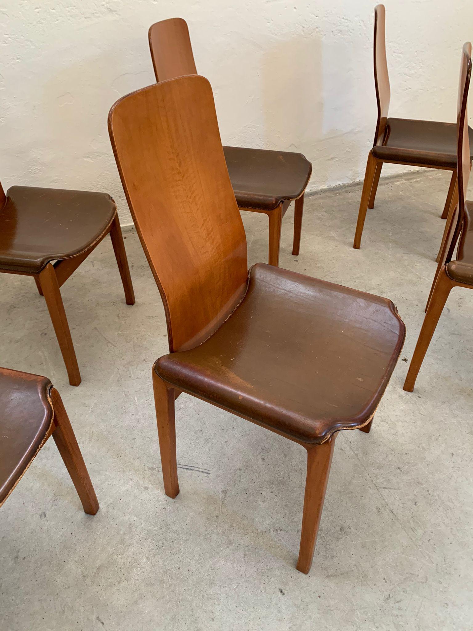 Set of Fiorenza chairs in wood and leather by Tito Agnoli for Molteni, 1968 2