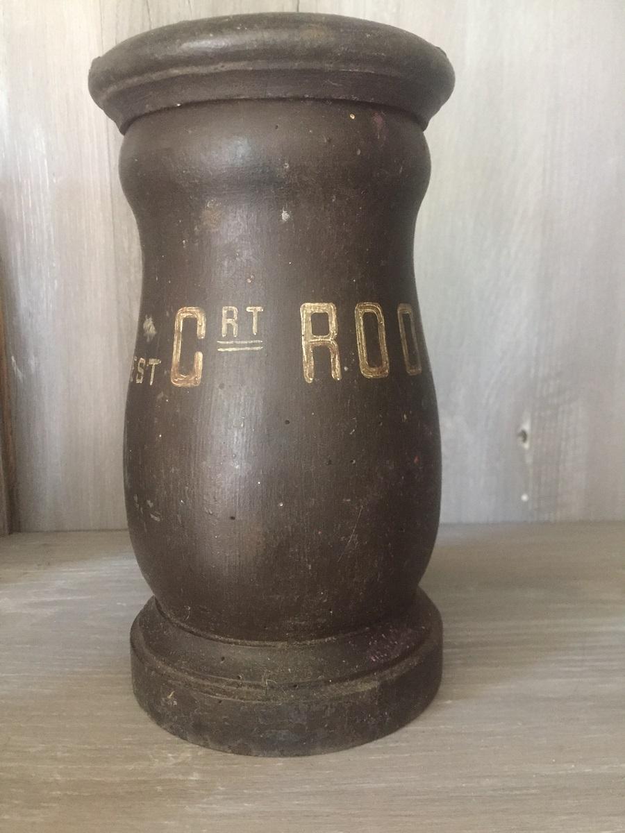 Set of Five 18th Century Wooden Pigment Jars In Good Condition For Sale In Vosselaar, BE