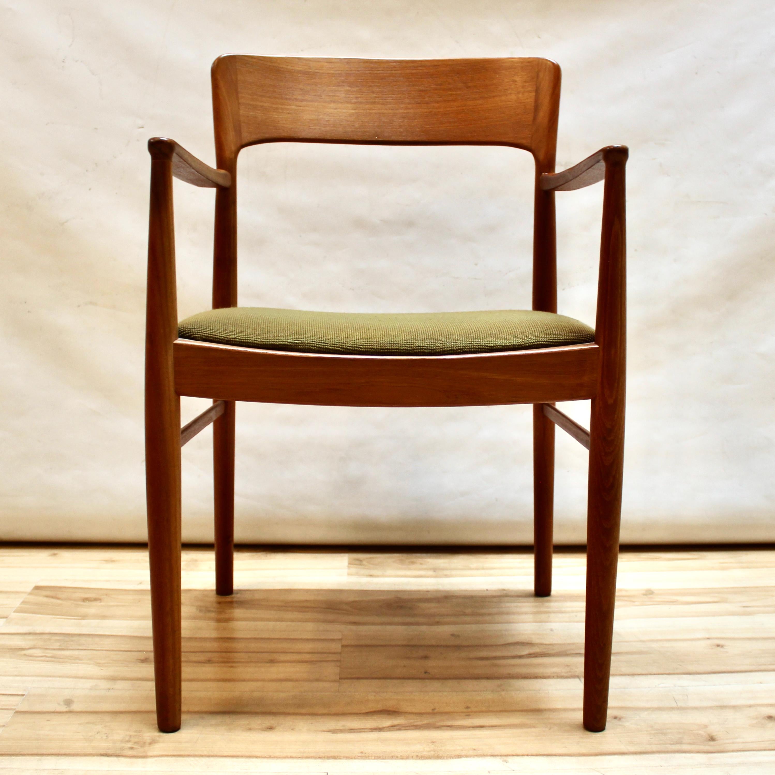Set of Five 1960s Henning Kjaernulf Teak Dining Chairs 3