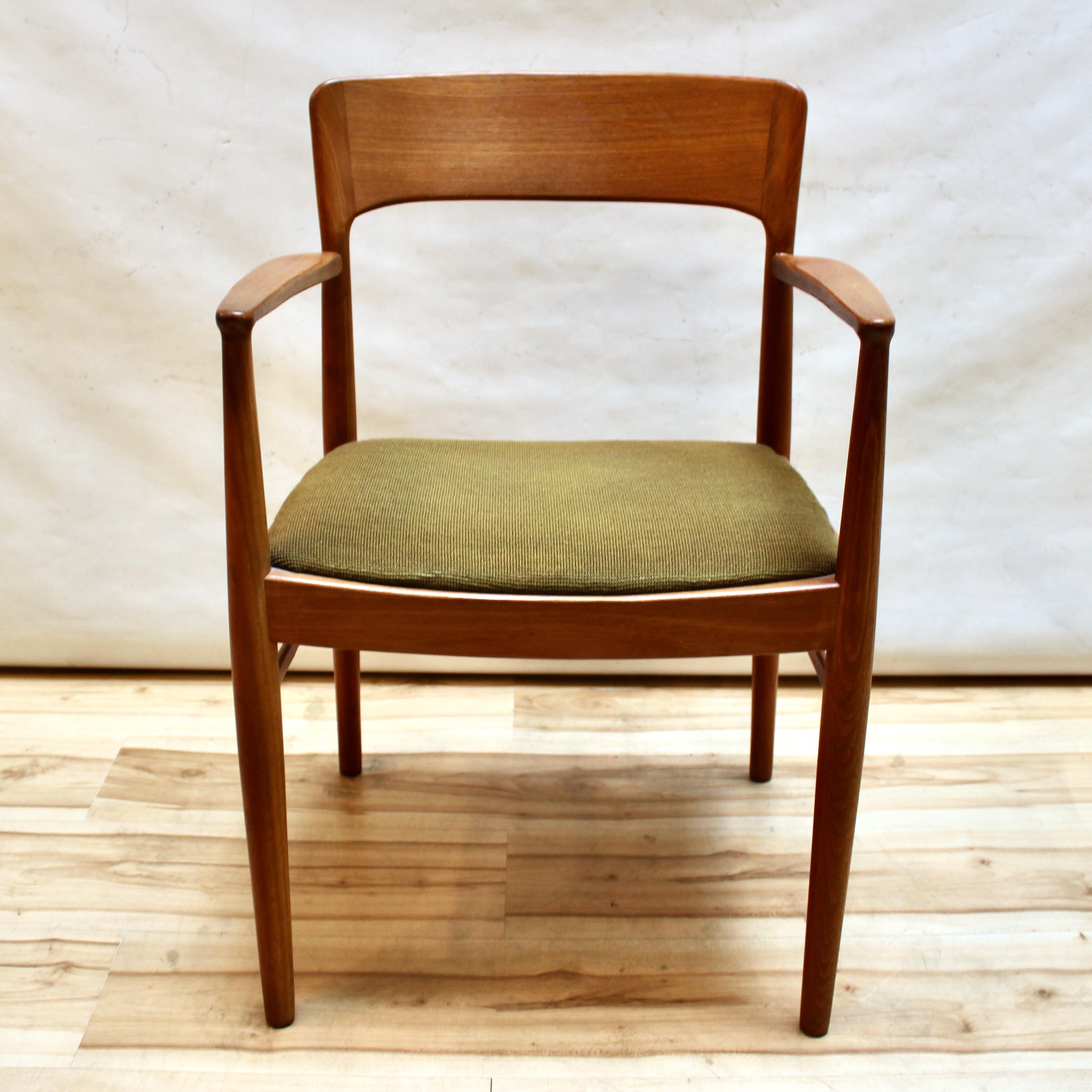 Set of Five 1960s Henning Kjaernulf Teak Dining Chairs 1
