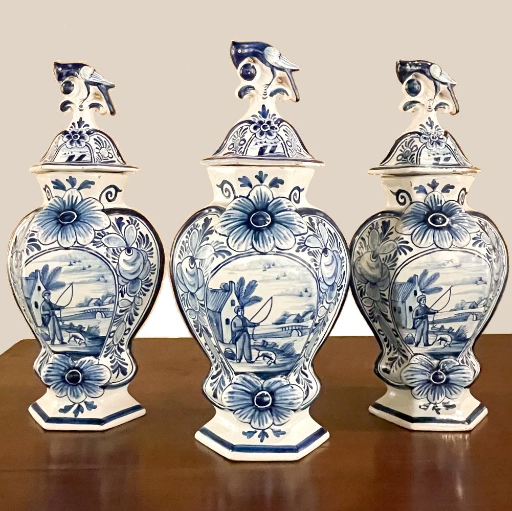 Set of Five 18th Century Hand Painted Delft Vases Including 3 Lidded Urns For Sale 9