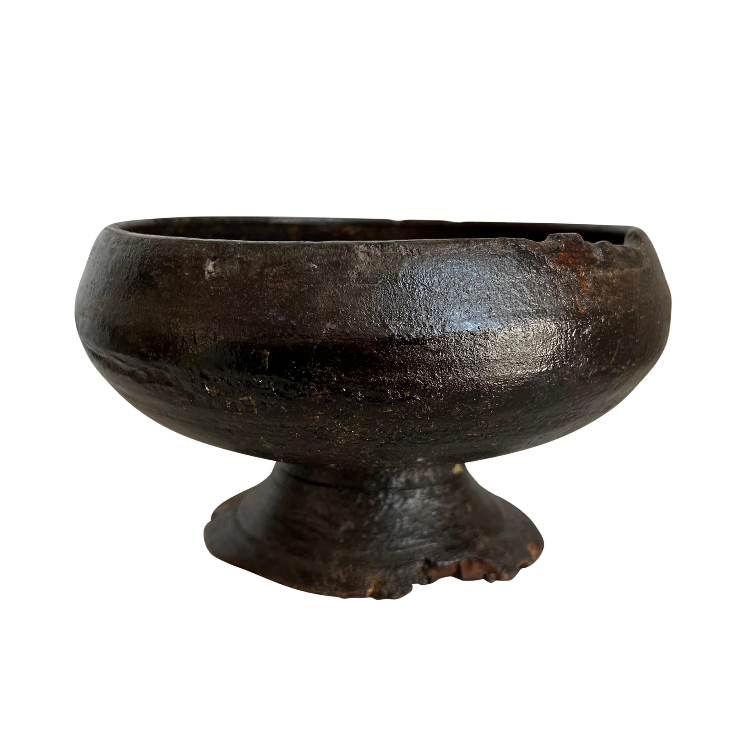 Set of Five 19th Century Tibetan Buddhist Alms Bowls In Good Condition In Chicago, IL