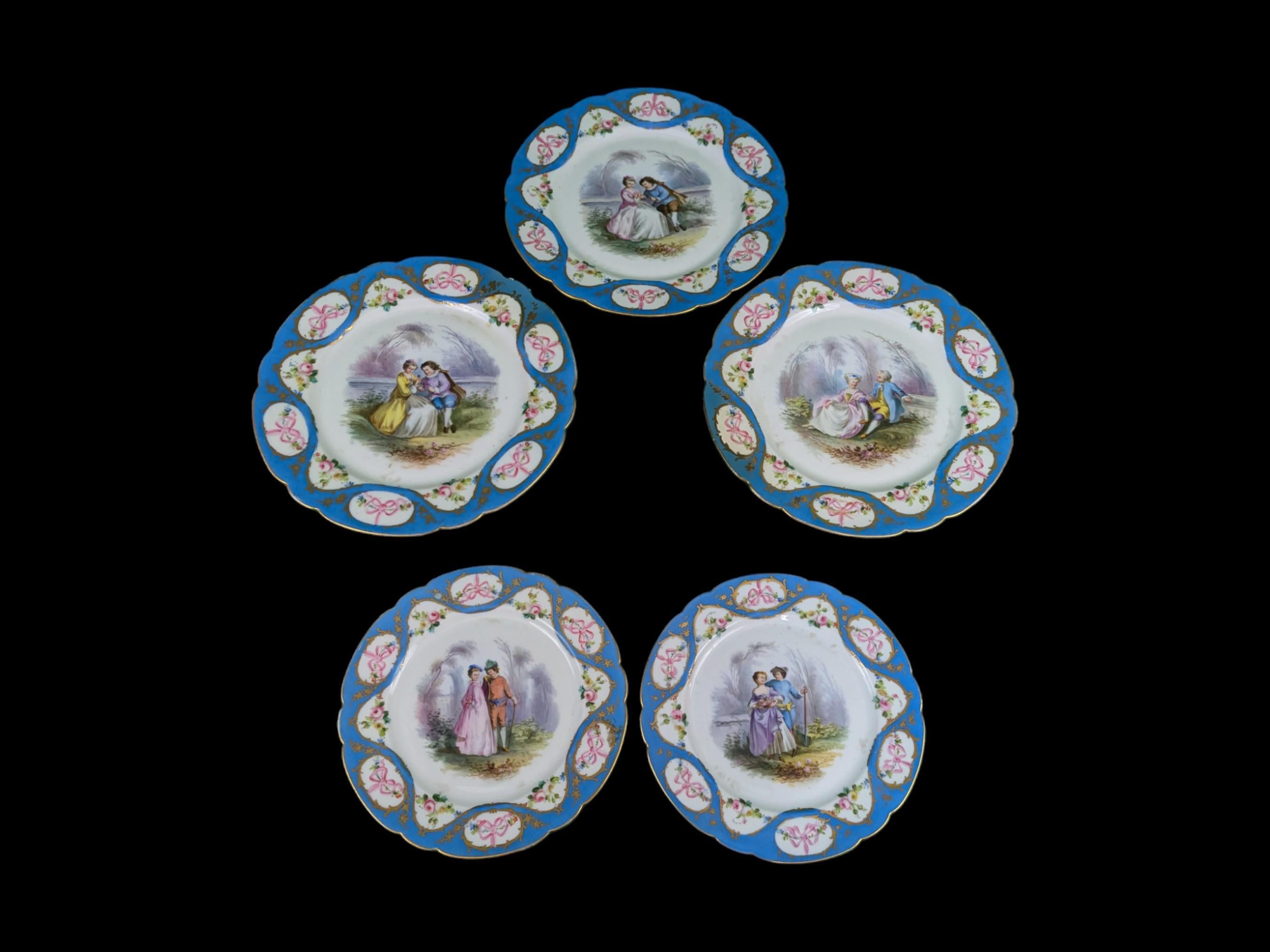 Set Of Five Antique 19th Century French Sevres Style Celestia Blue Floral Plates In Good Condition For Sale In New Milford, CT