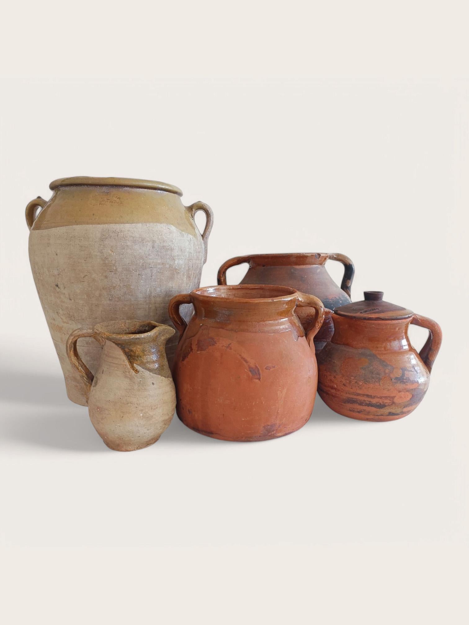 XIX secolo Antico set di 5 pezzi di ceramica rustica spagnola, fine XIX-inizio XX secolo. in vendita