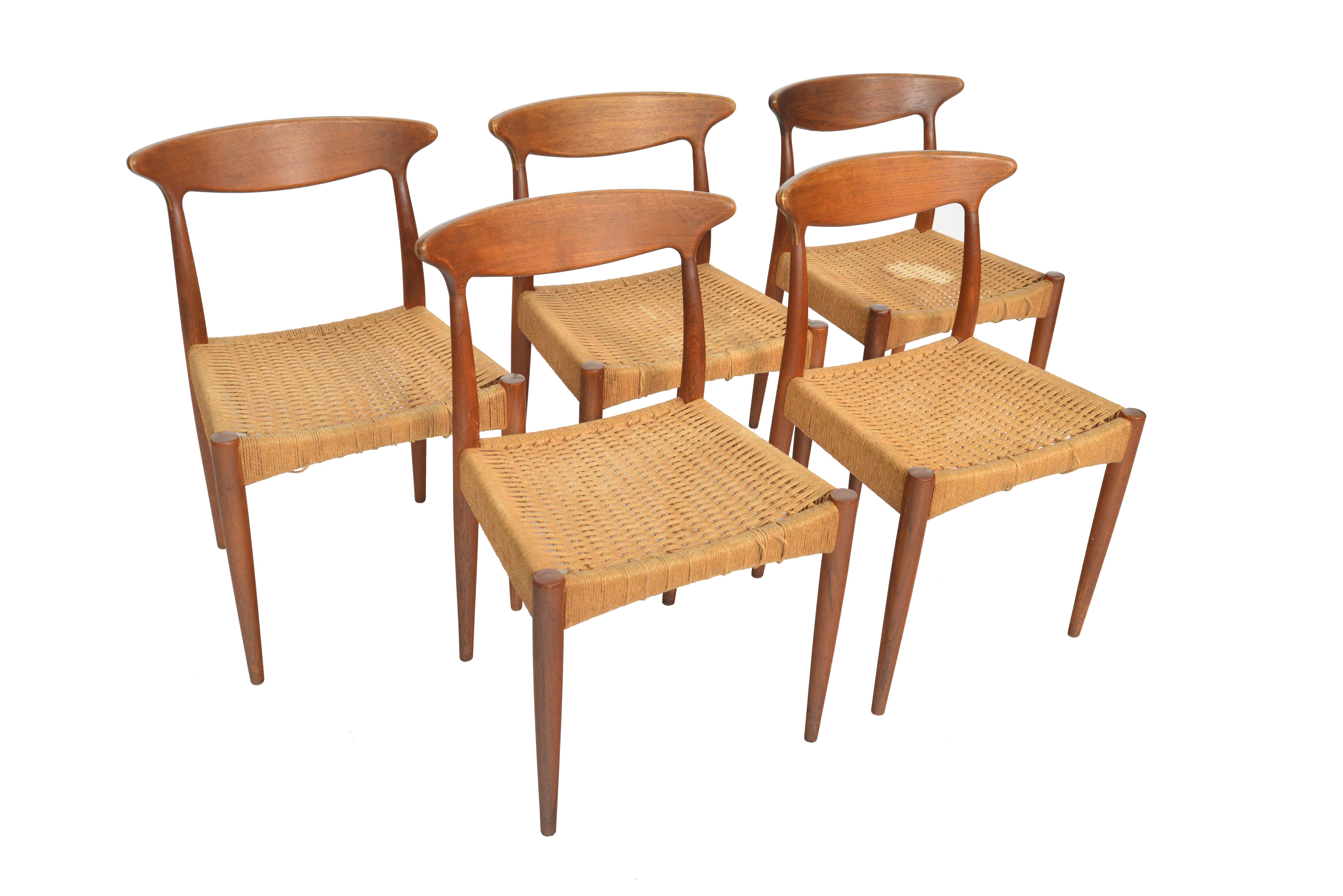 Scandinavian Modern Set of Five Arne Hovmand Olsen MK 310 Dining Chairs in Teak & Paper Cord