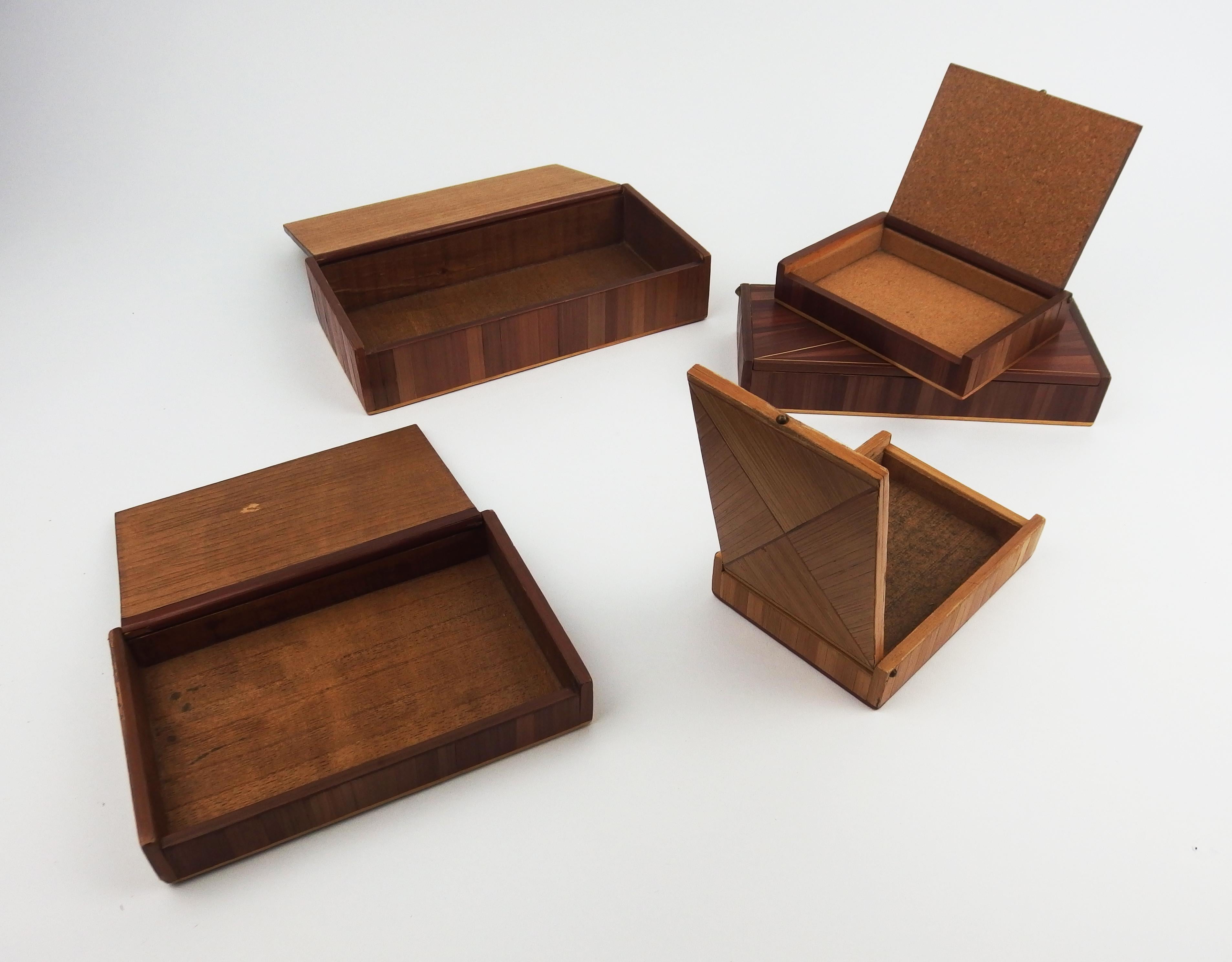 Mid-20th Century Set of Five Art Deco Straw Marquetry Boxes For Sale