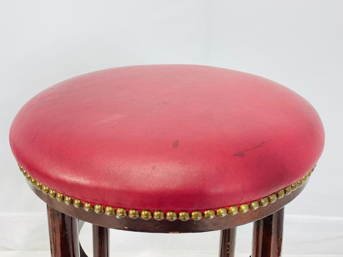 Ensemble de cinq tabourets de bar de Michael Thonet pour Thonet Furniture, États-Unis, années 1960 en vente 2