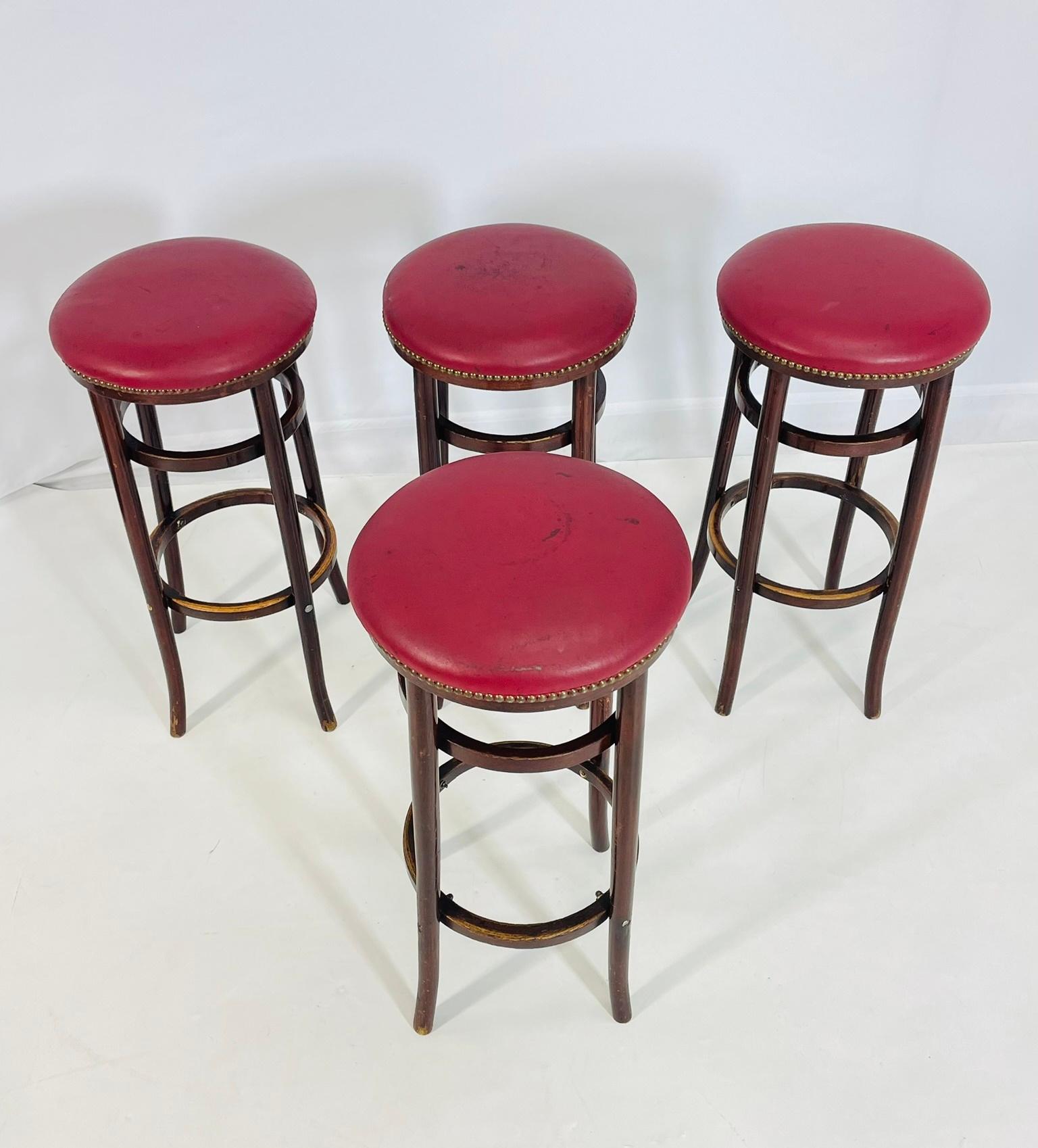 Ensemble de cinq tabourets de bar de Michael Thonet pour Thonet Furniture, États-Unis, années 1960 Bon état - En vente à Los Angeles, CA