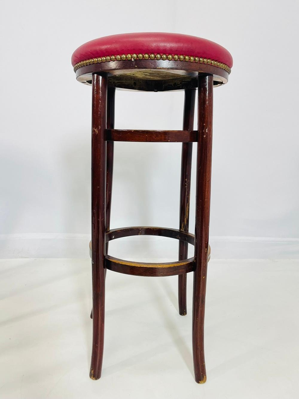Milieu du XXe siècle Ensemble de cinq tabourets de bar de Michael Thonet pour Thonet Furniture, États-Unis, années 1960 en vente