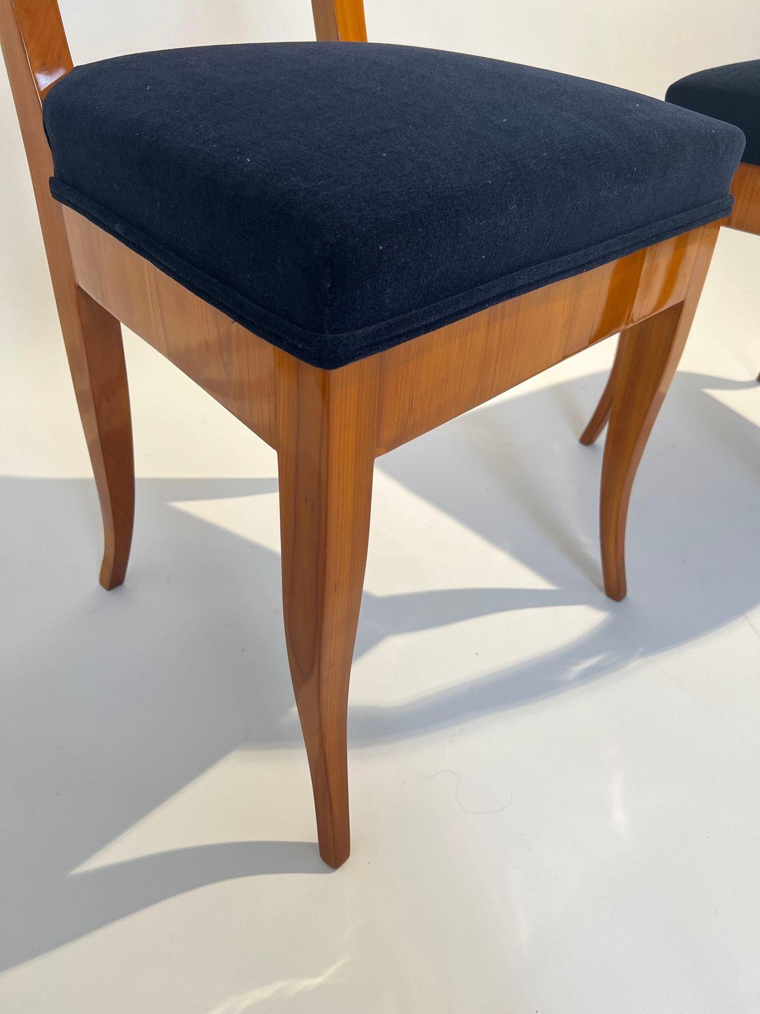 Fünf Biedermeier Stühle, Kirsche Wood, Deutschland um 1830 im Angebot 5
