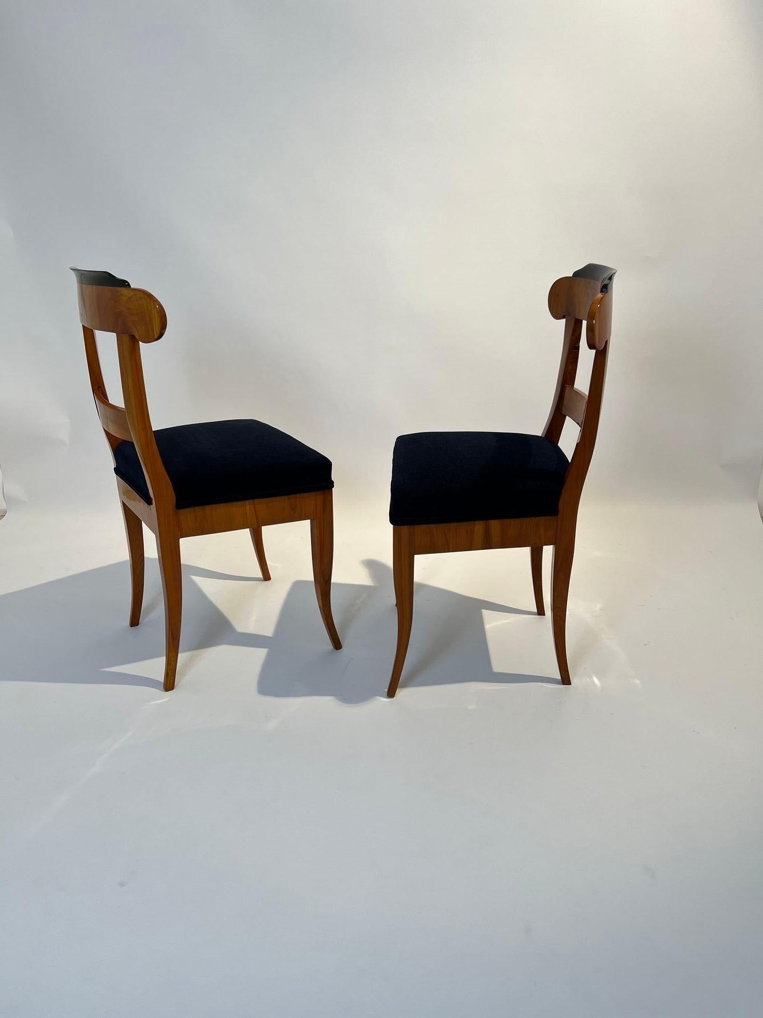 Set of Five Biedermeier Chairs, Cherry Wood, Germany circa 1830 For Sale 13