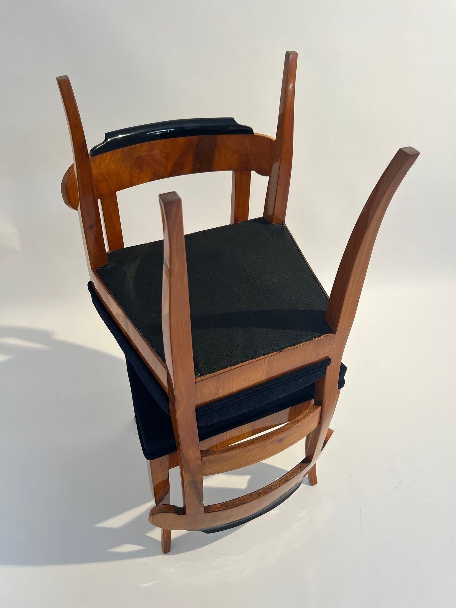 Set of Five Biedermeier Chairs, Cherry Wood, Germany circa 1830 For Sale 15