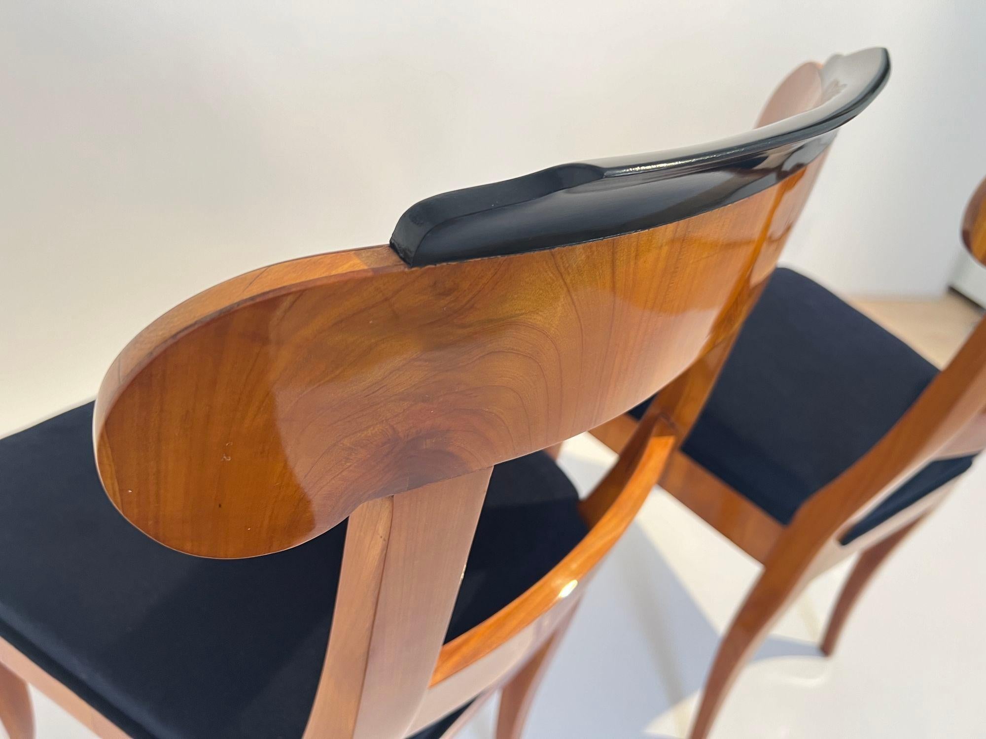 Fünf Biedermeier Stühle, Kirsche Wood, Deutschland um 1830 im Angebot 3