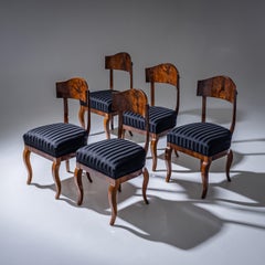 Set of Five Biedermeier Shovel-Back Chairs in Walnut, circa 1830