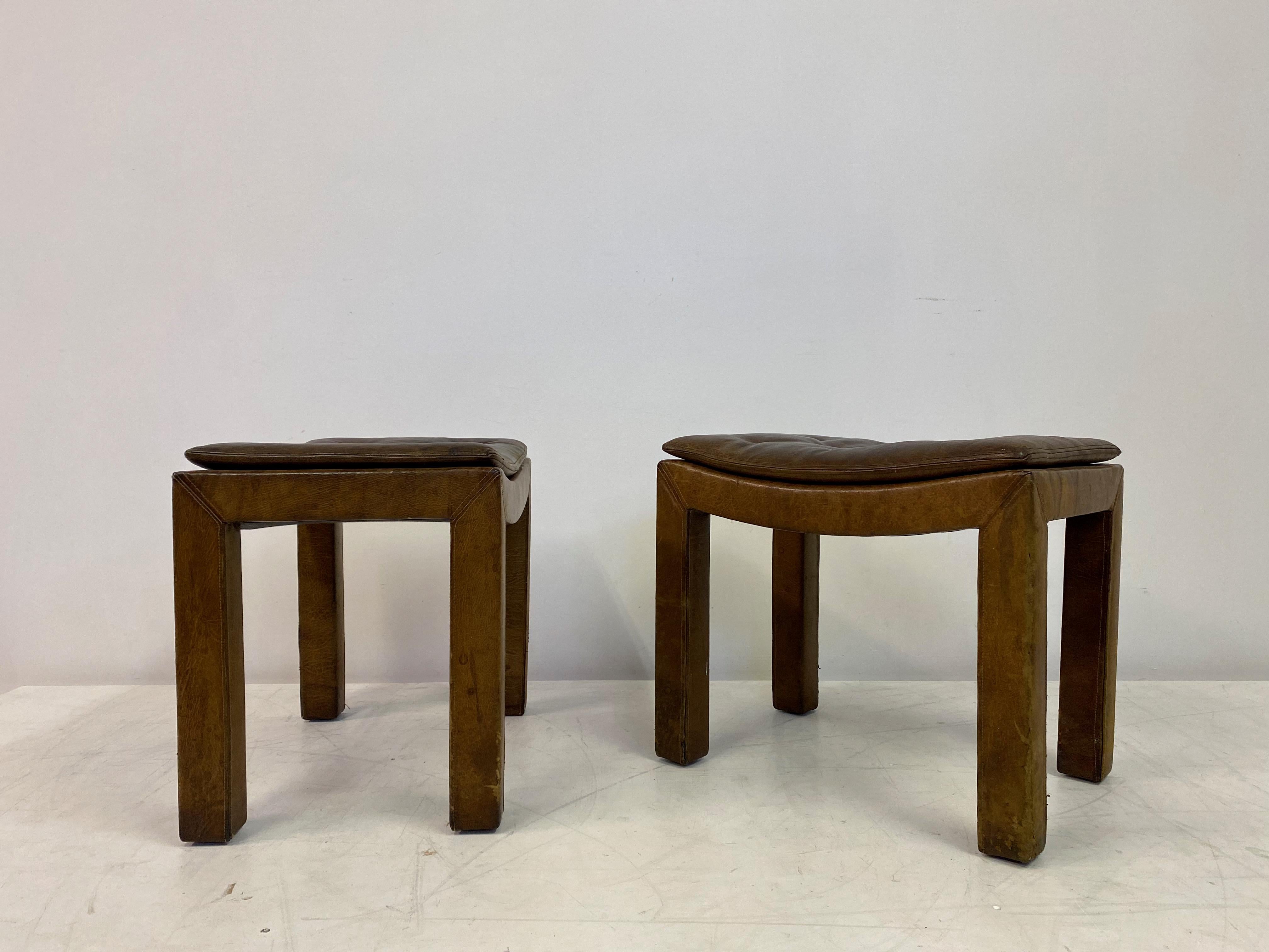 Set of Five Buttoned Leather Stools For Sale 6