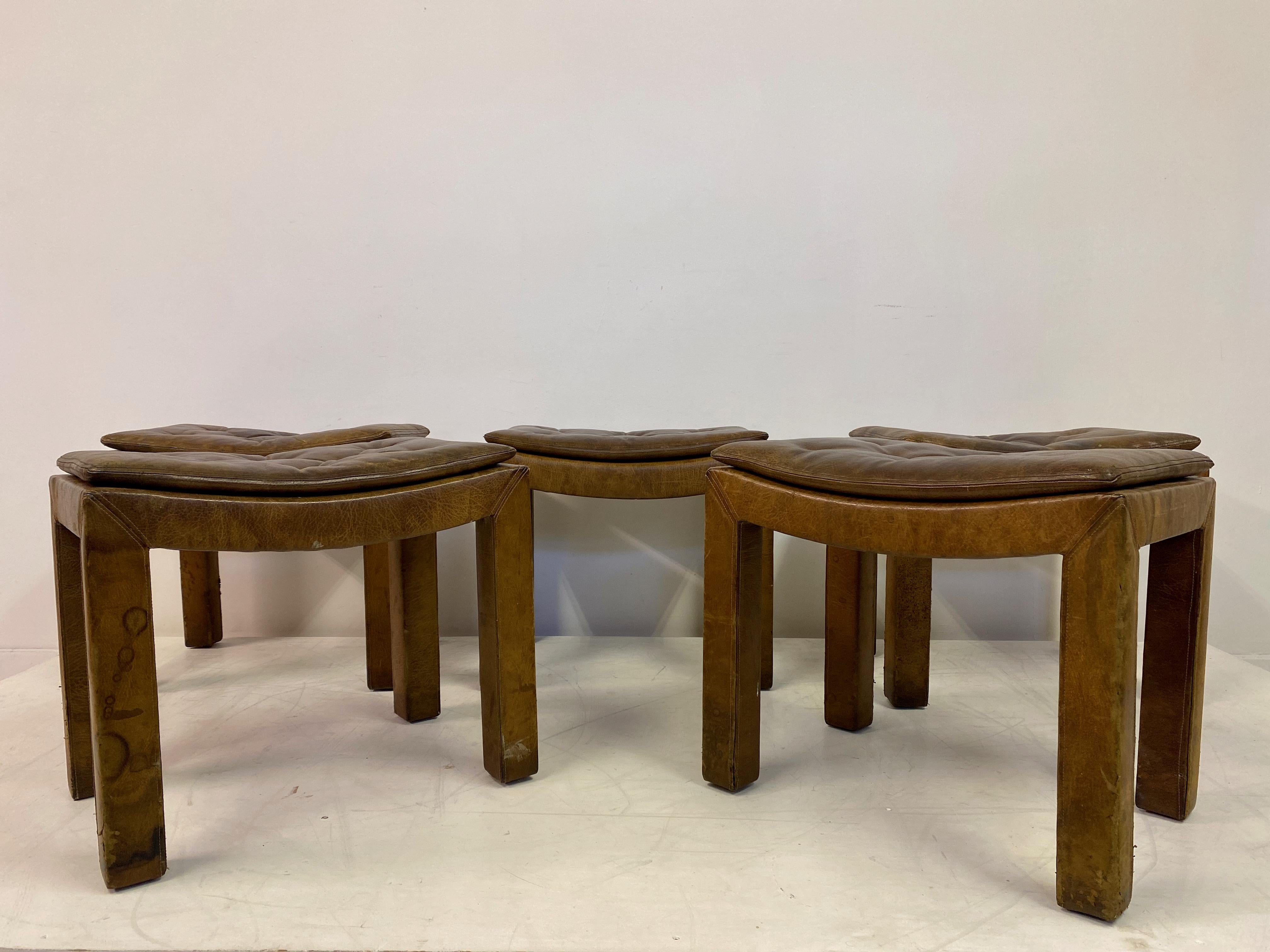 20th Century Set of Five Buttoned Leather Stools For Sale