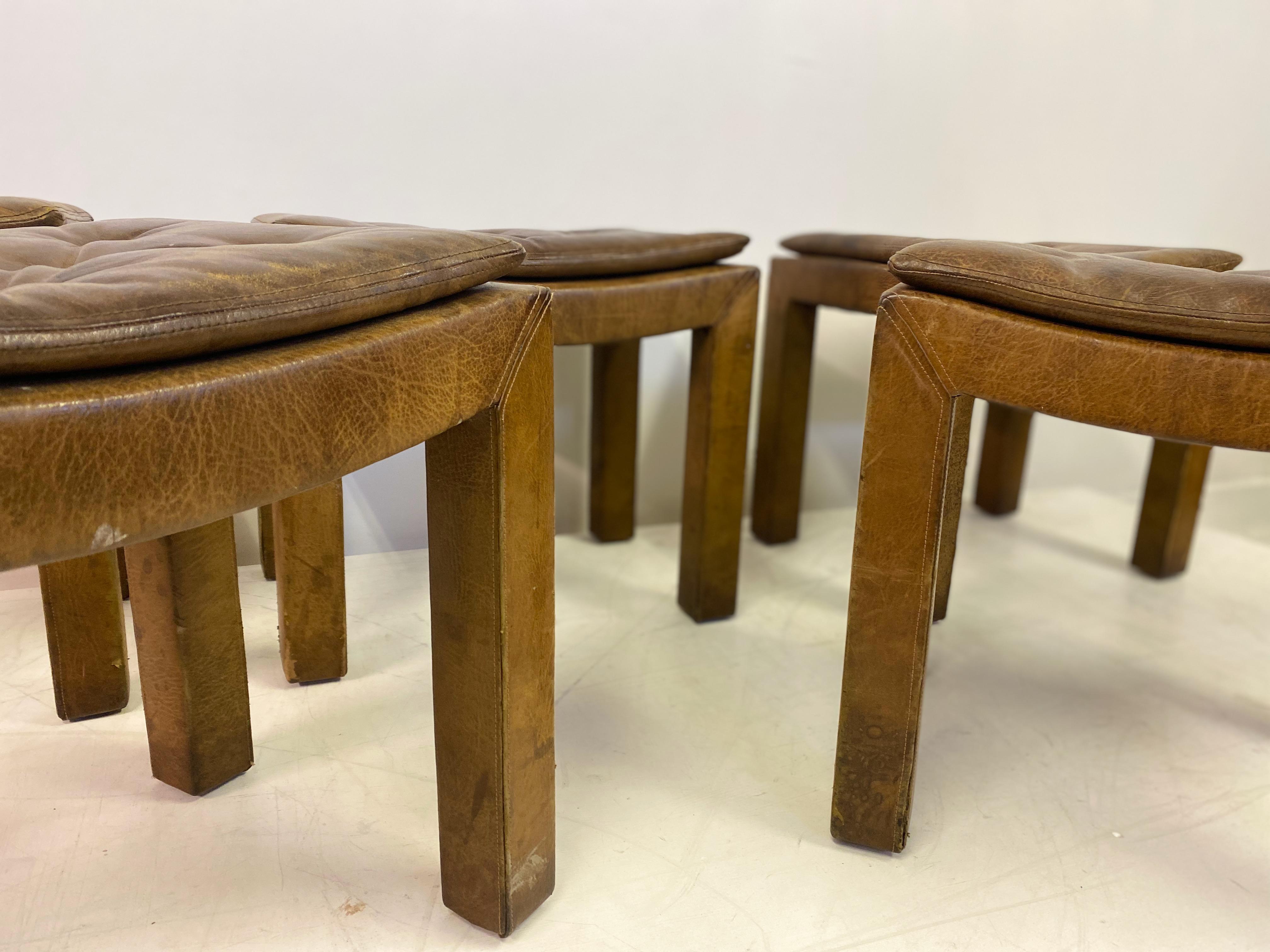 Set of Five Buttoned Leather Stools For Sale 3