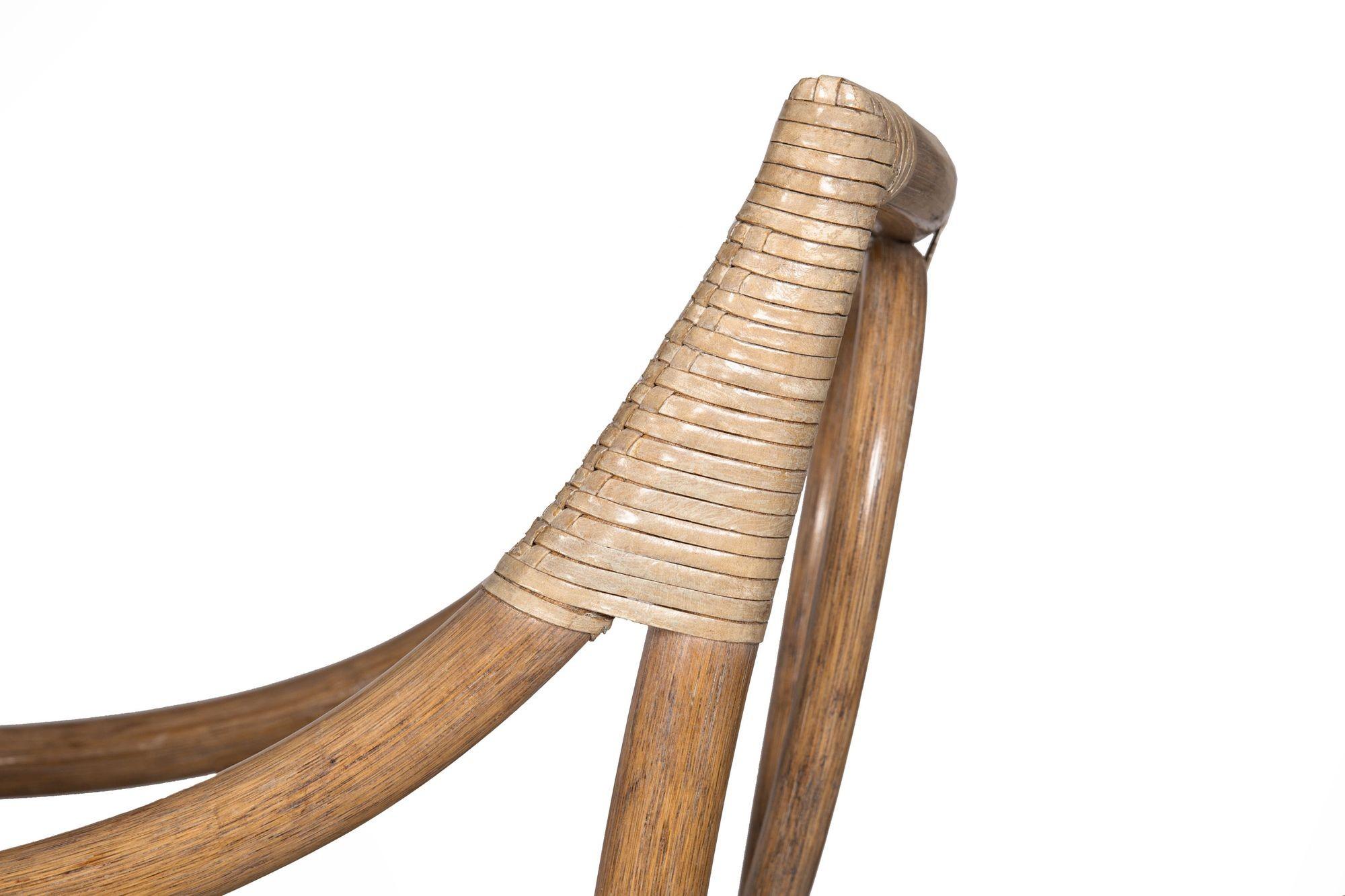 Ensemble de cinq chaises de salle à manger en rotin cérusé avec table en bambou de McGuire en vente 13
