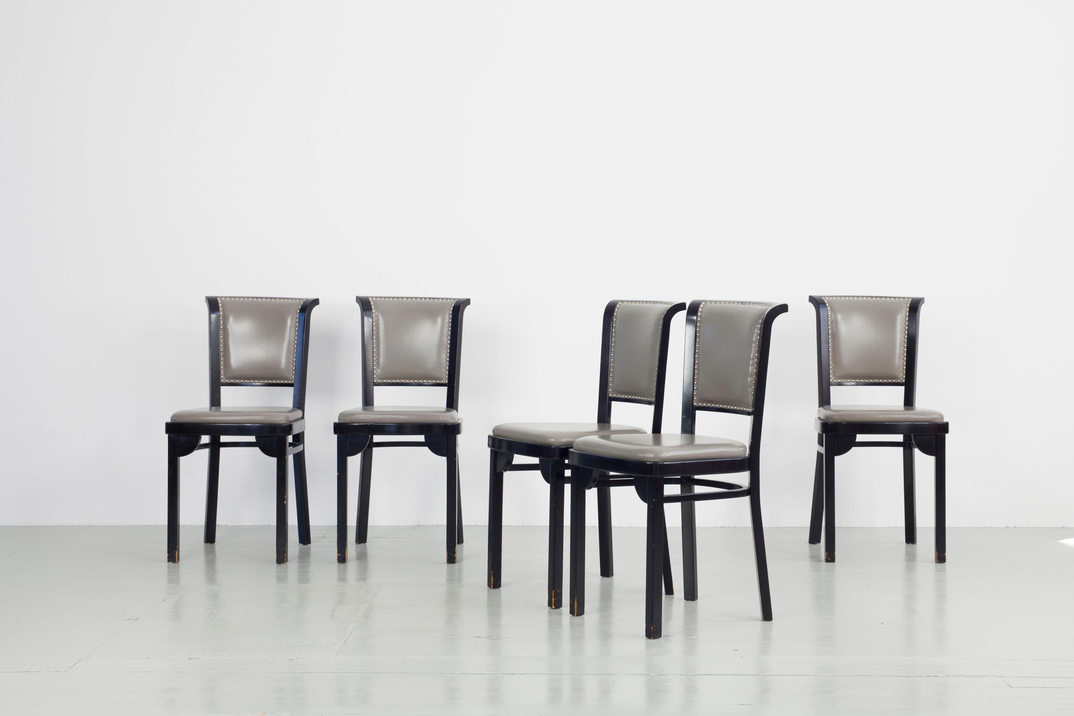 Set of Five Chairs by Thonet, Vienna For Sale 3